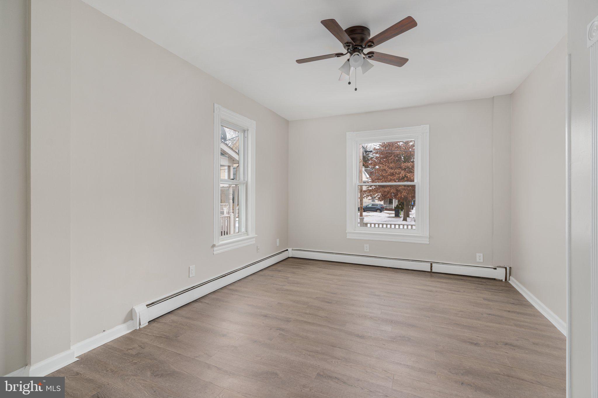 STROUDSBURG - Residential Income