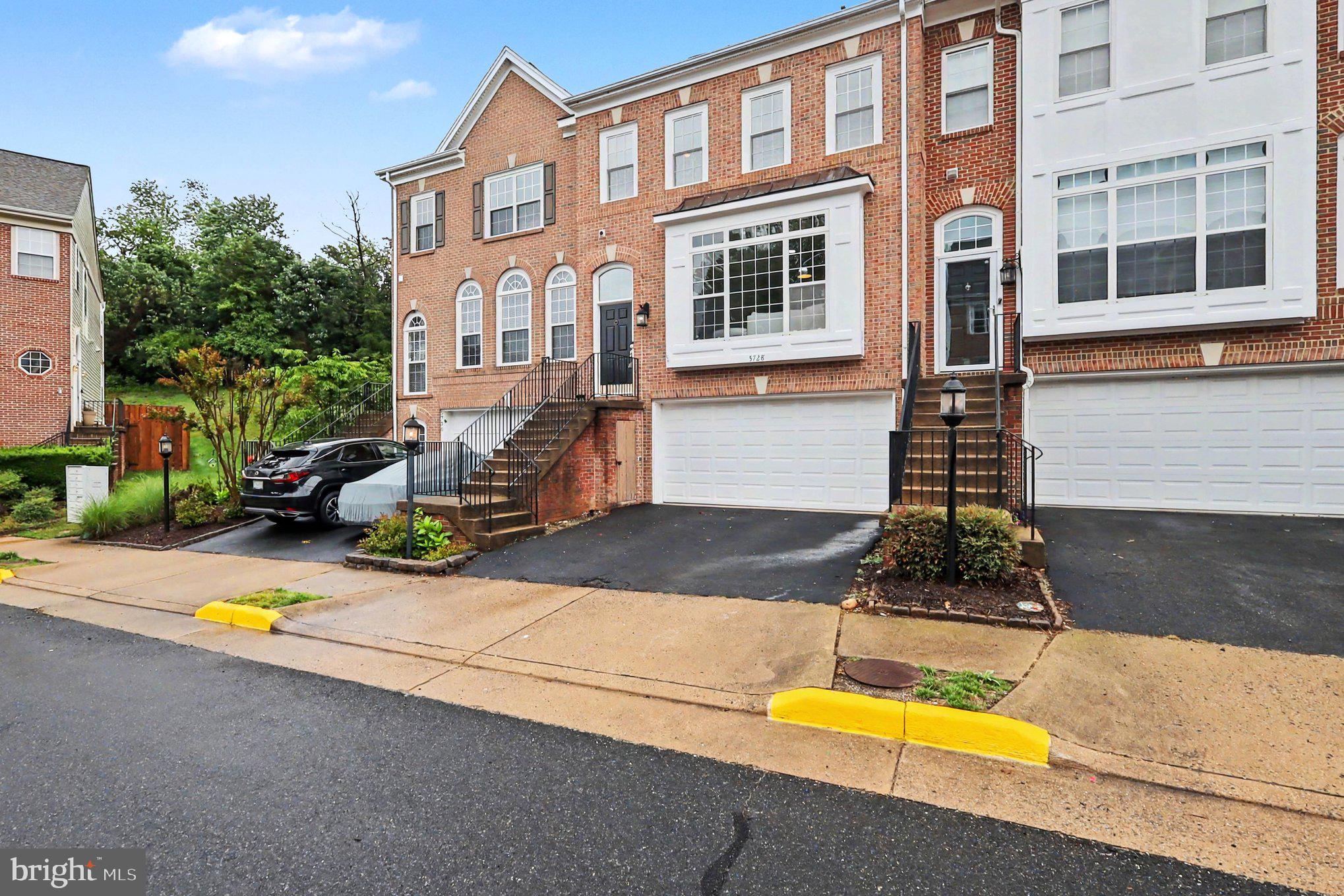 5728 GOVERNORS POND CIRCLE