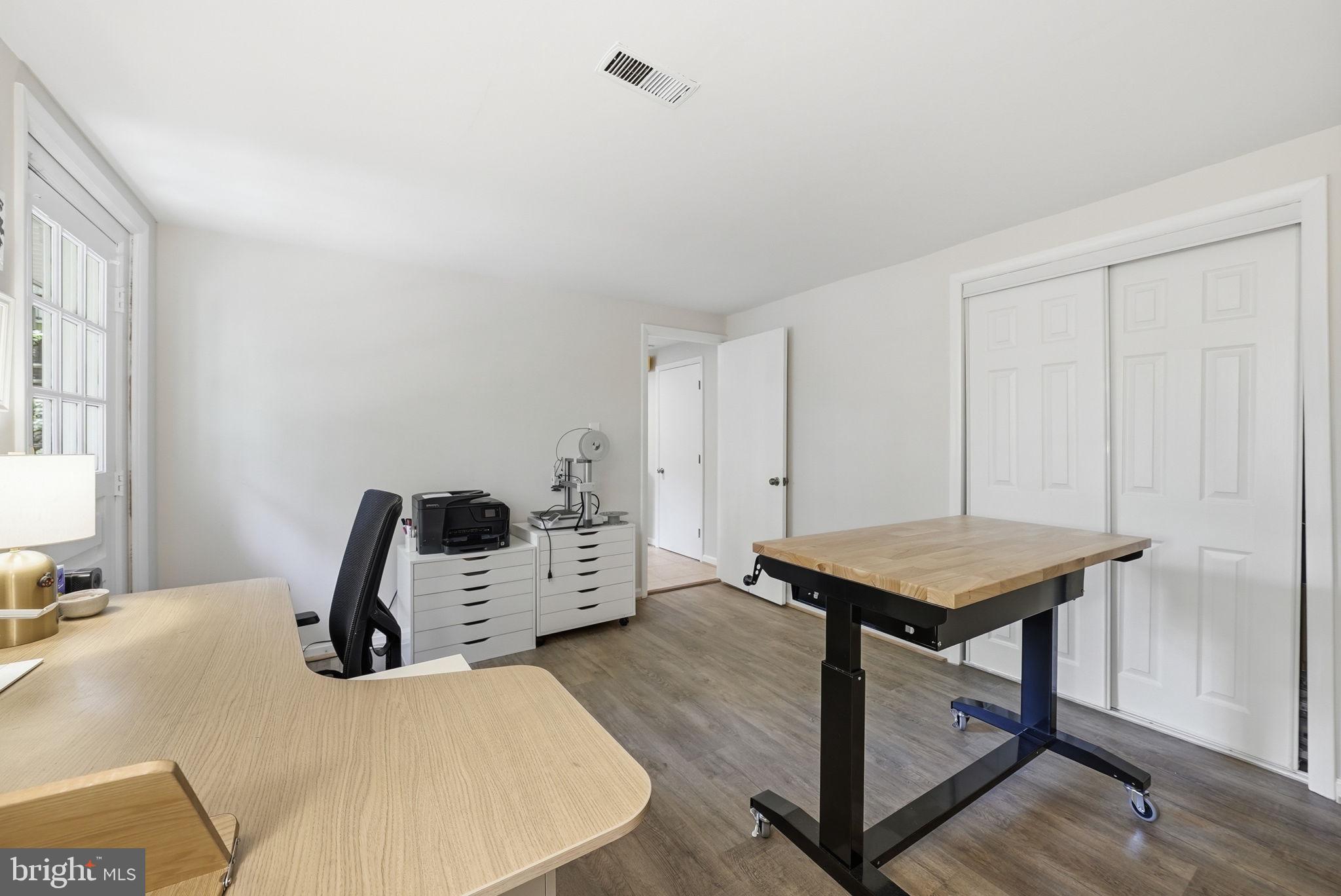 BARRISTERS PLACE - Residential