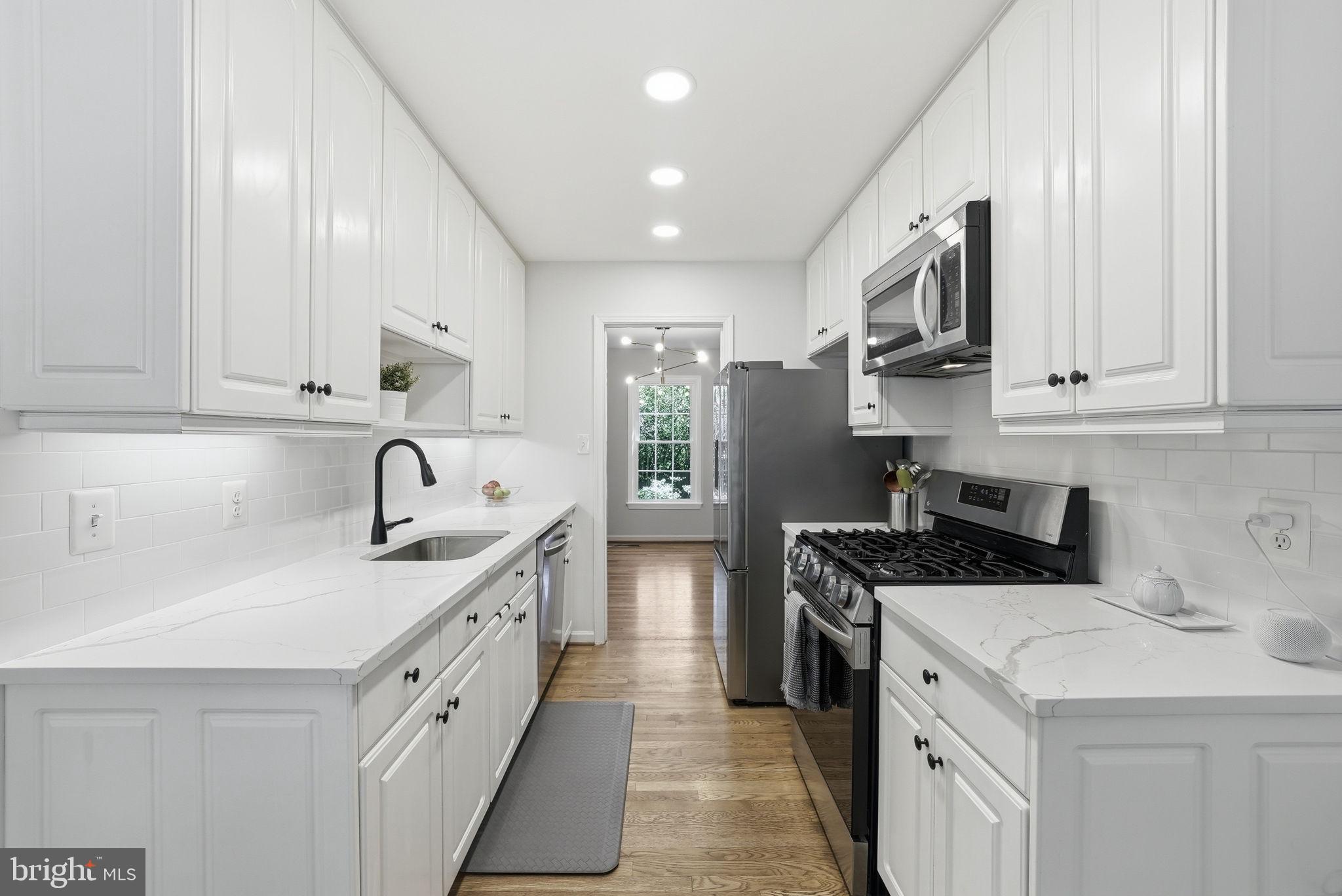 BARRISTERS PLACE - Residential