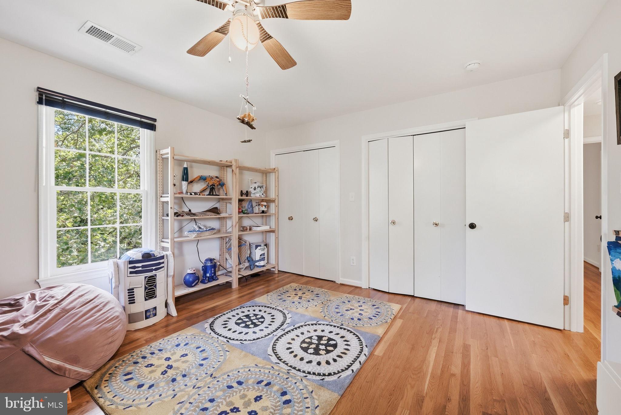 BARRISTERS PLACE - Residential