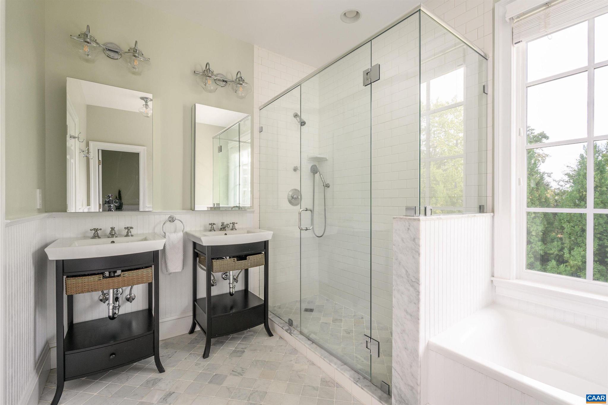 UNIVERSITY PLACE - Residential