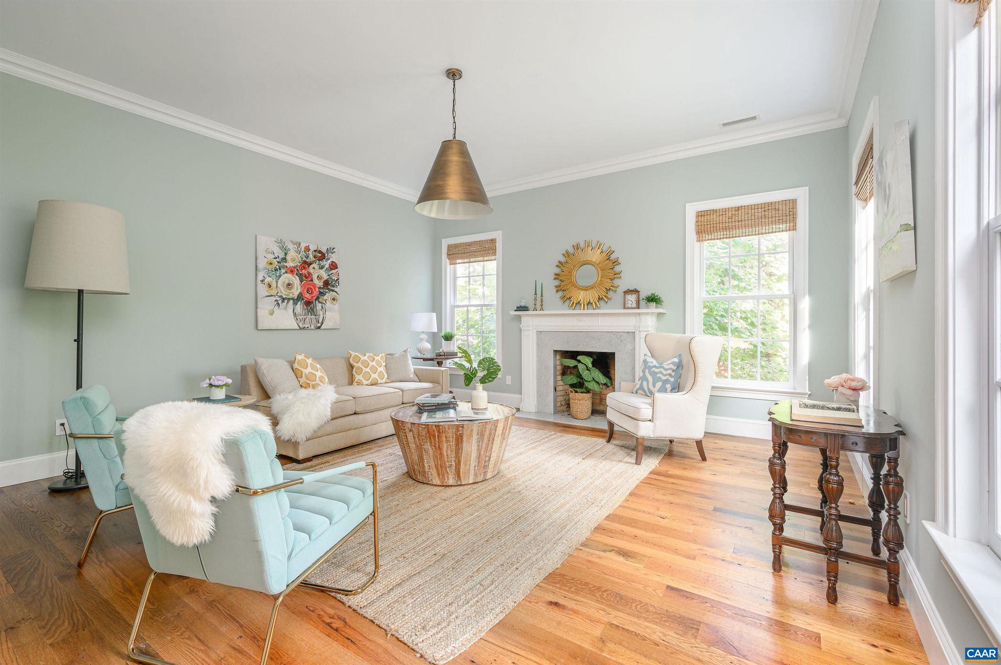 UNIVERSITY PLACE - Residential