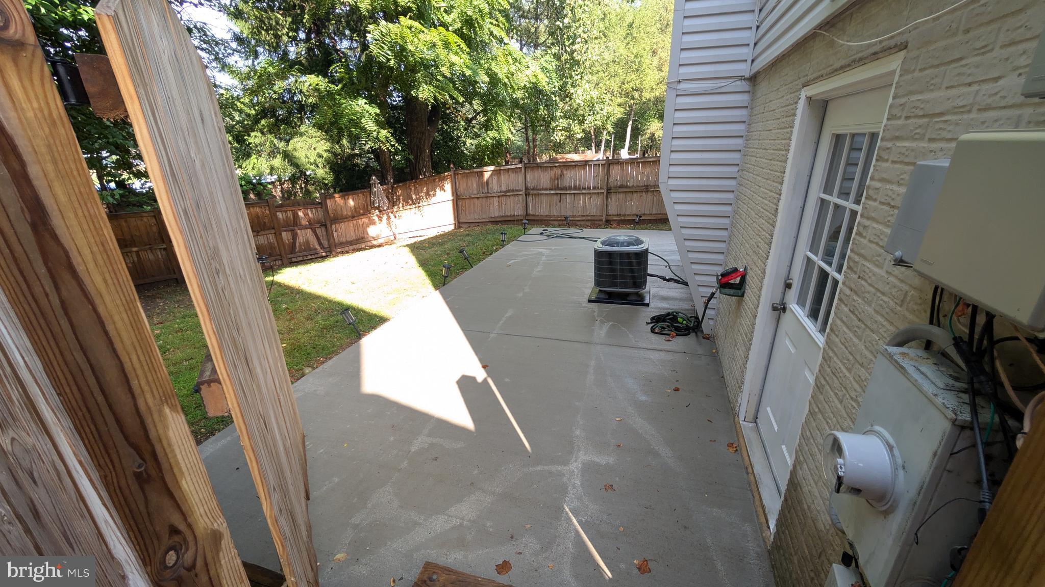 WAVERLY EAST - Residential Lease