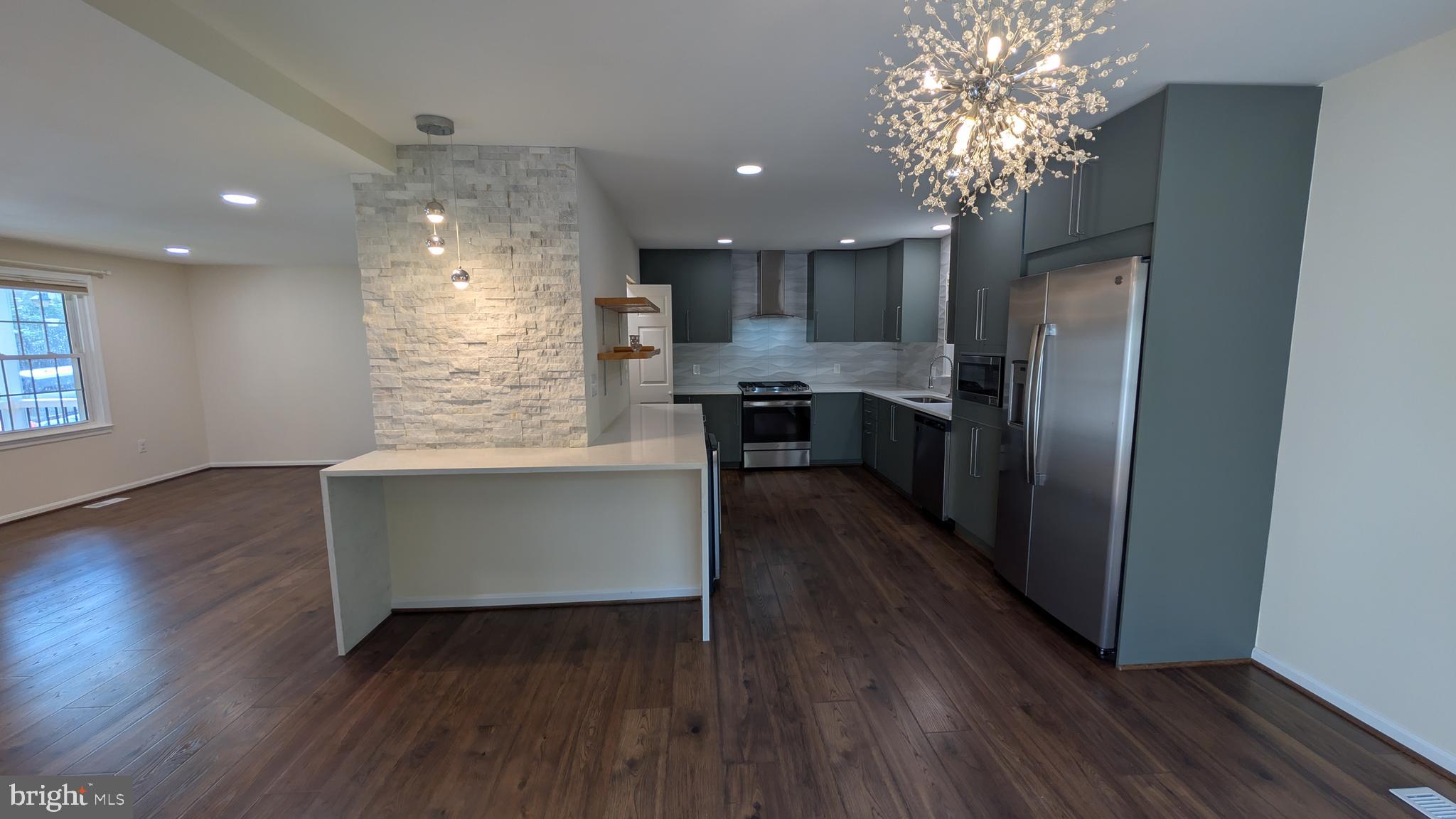 WAVERLY EAST - Residential Lease