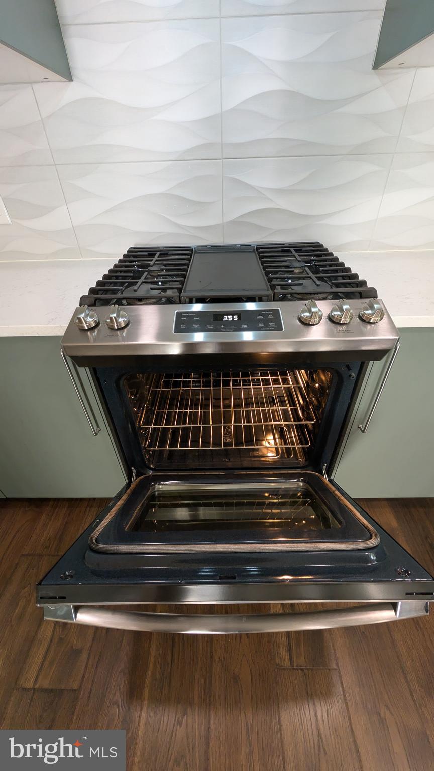 WAVERLY EAST - Residential Lease