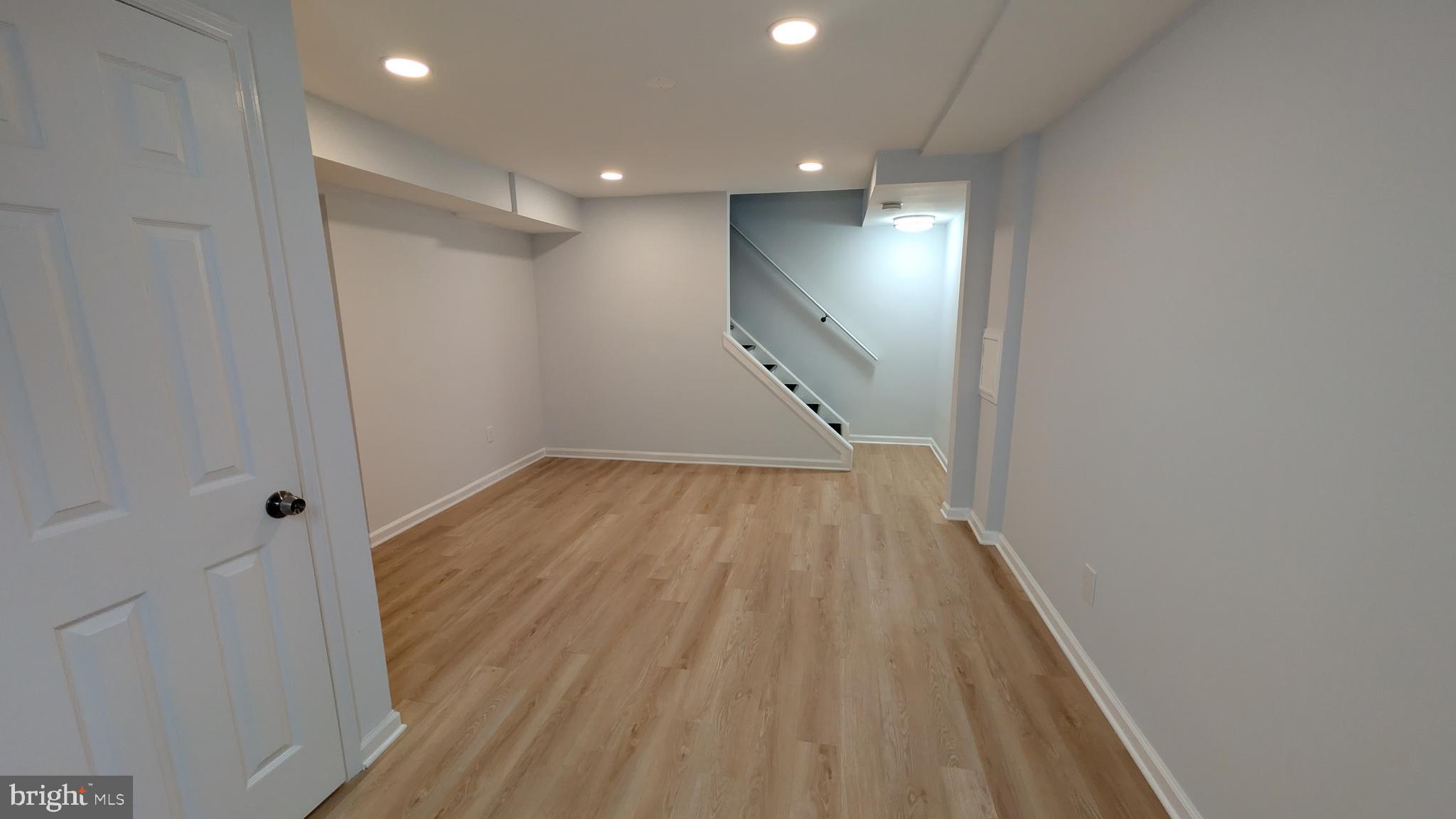 WAVERLY EAST - Residential Lease