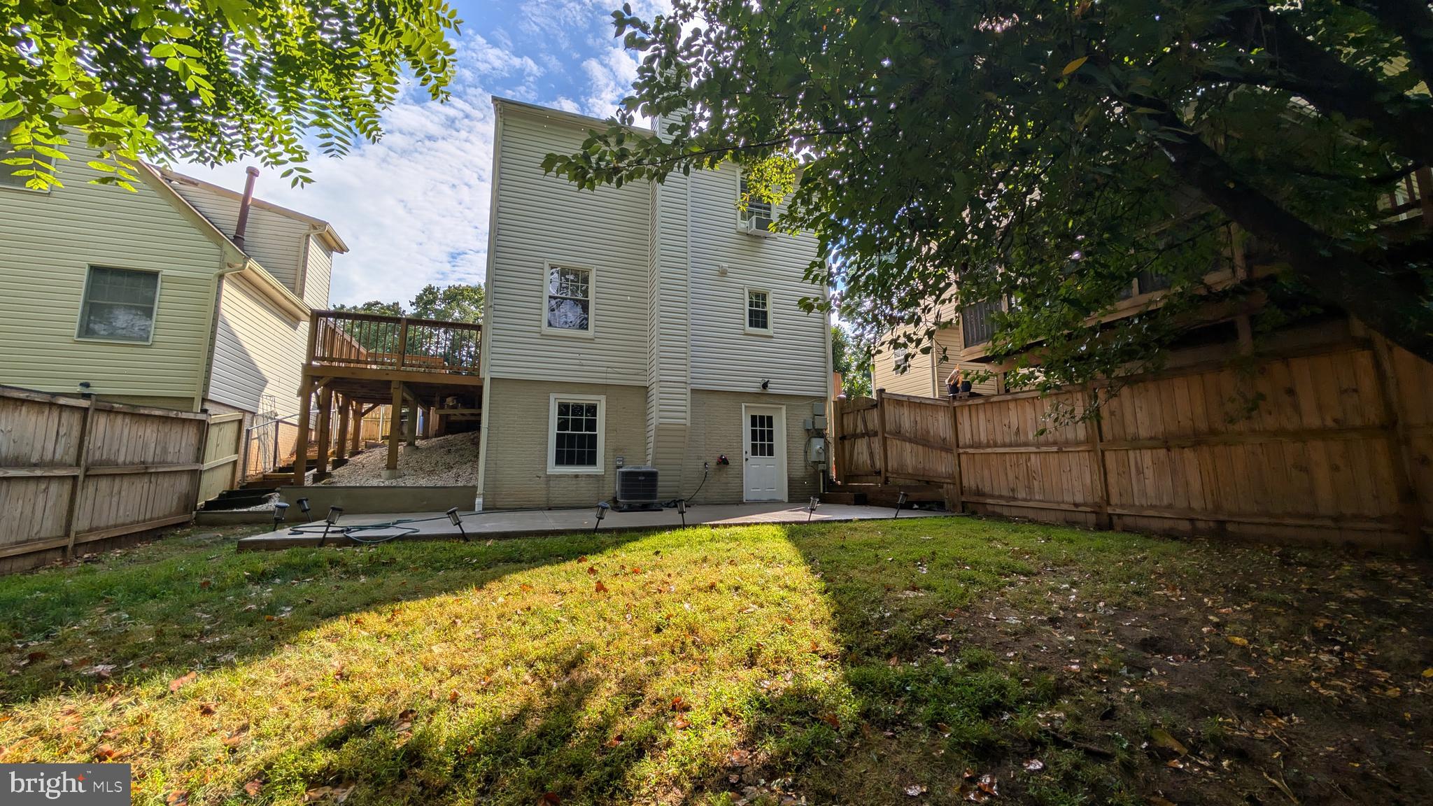 WAVERLY EAST - Residential Lease