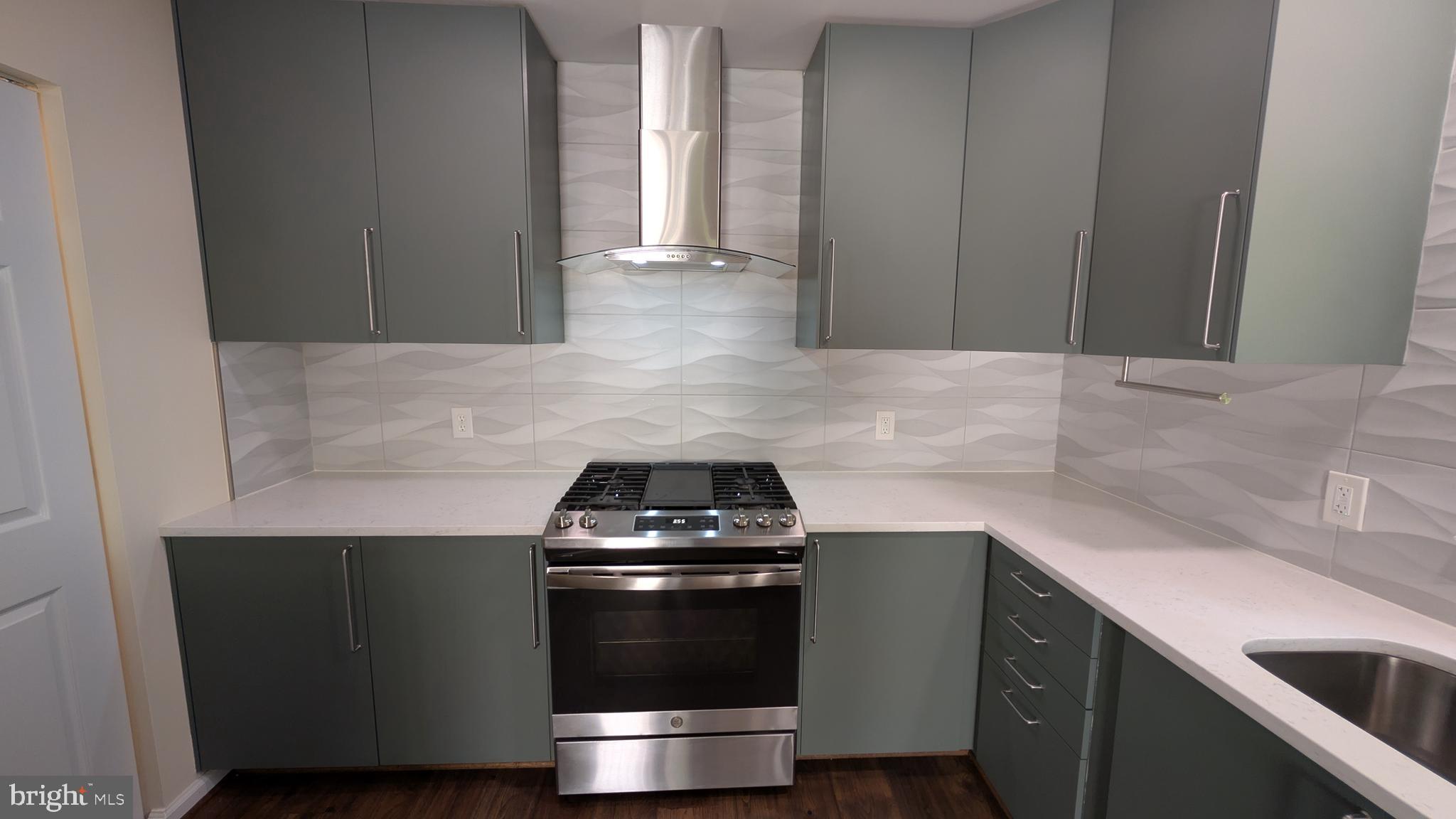 WAVERLY EAST - Residential Lease