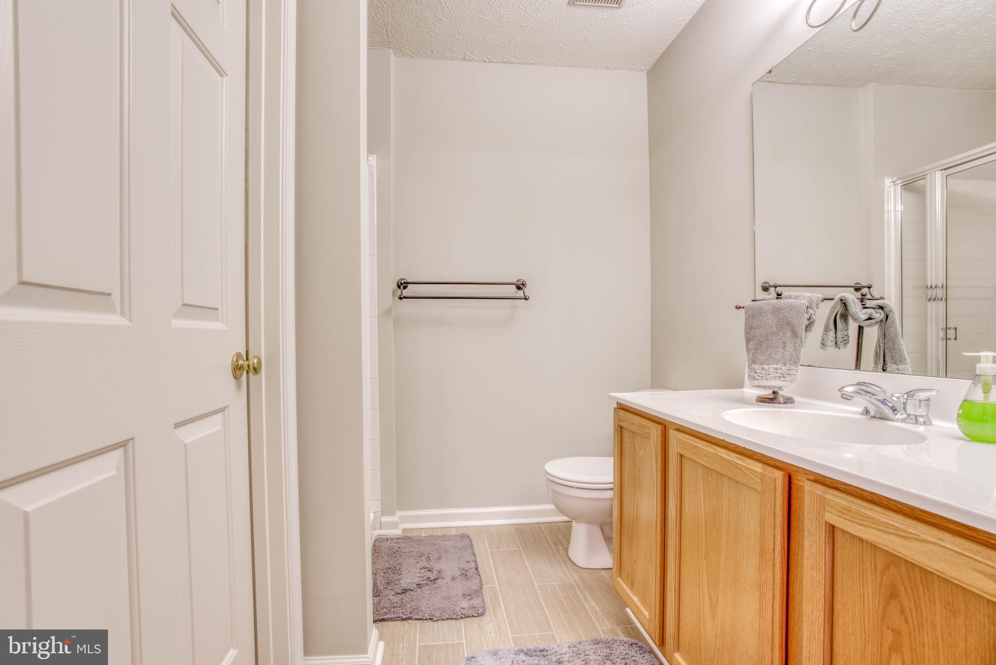 CONSTANT FRIENDSHIP - Residential