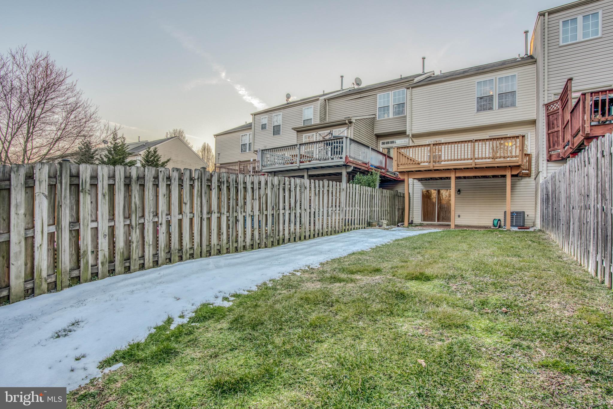 CONSTANT FRIENDSHIP - Residential