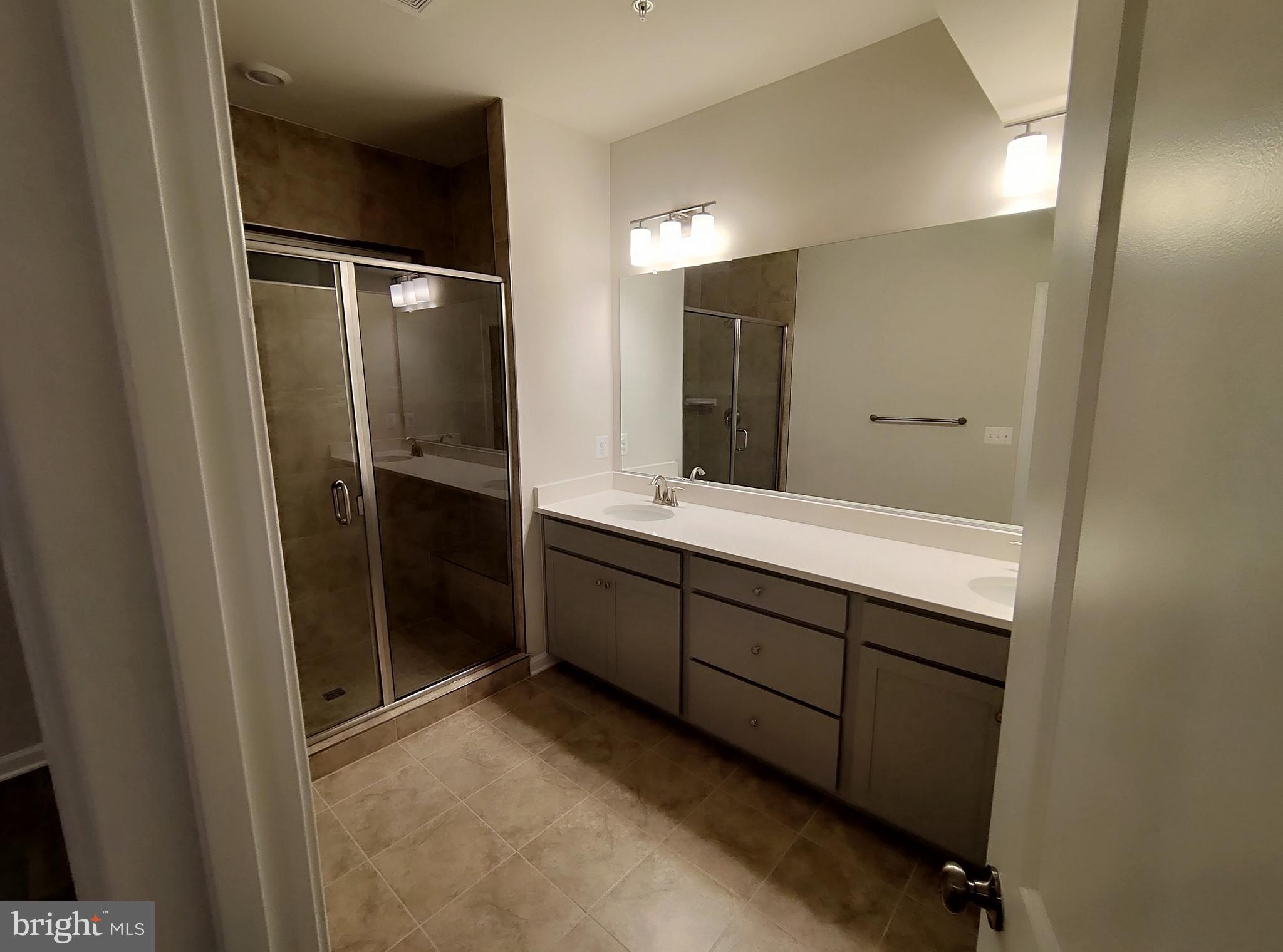 METRO WALK AT MOOREFIELD STATION - Residential Lease