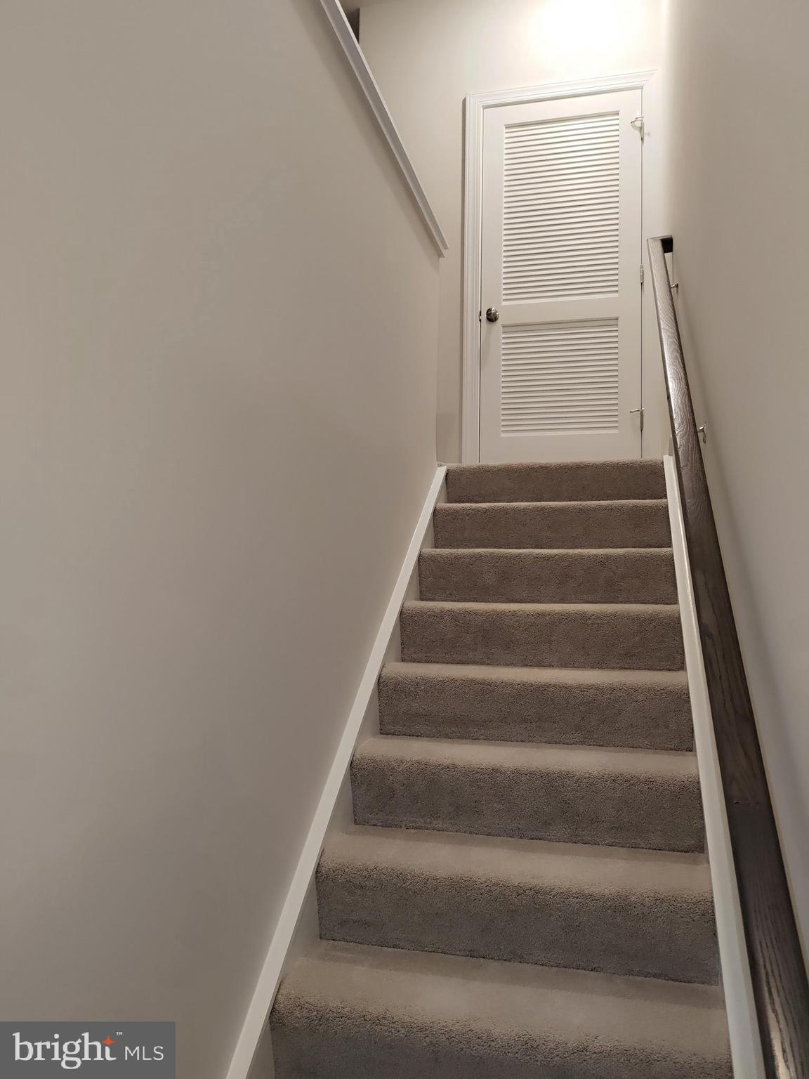 METRO WALK AT MOOREFIELD STATION - Residential Lease