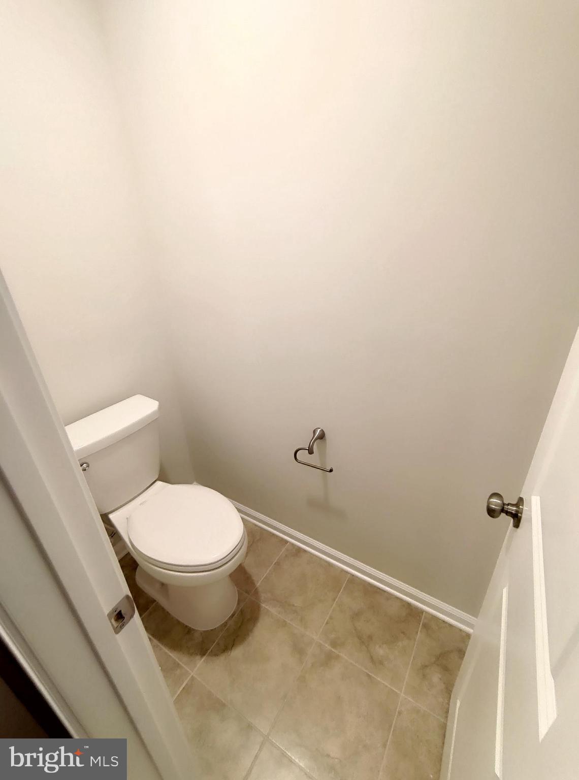 METRO WALK AT MOOREFIELD STATION - Residential Lease