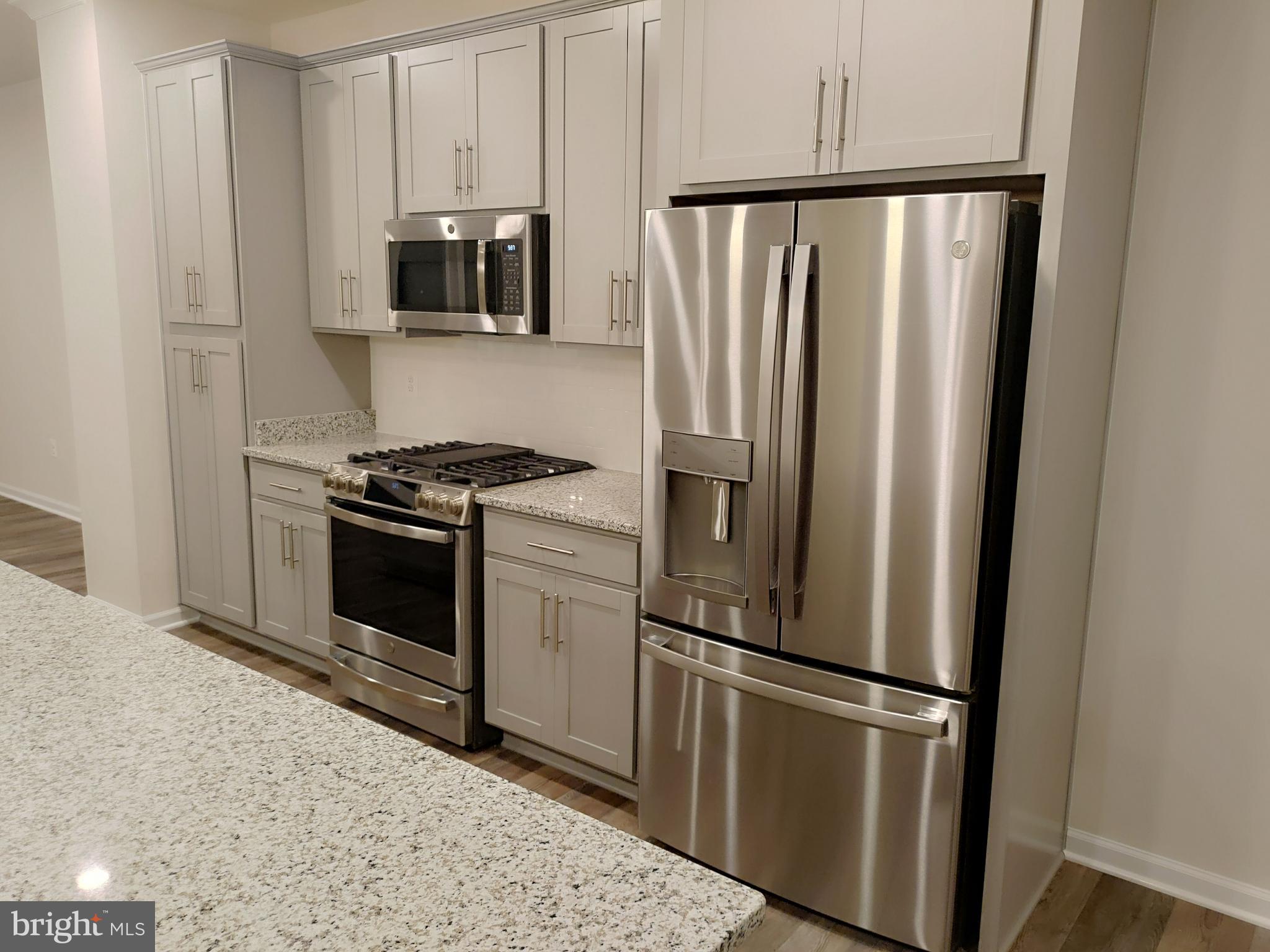 METRO WALK AT MOOREFIELD STATION - Residential Lease