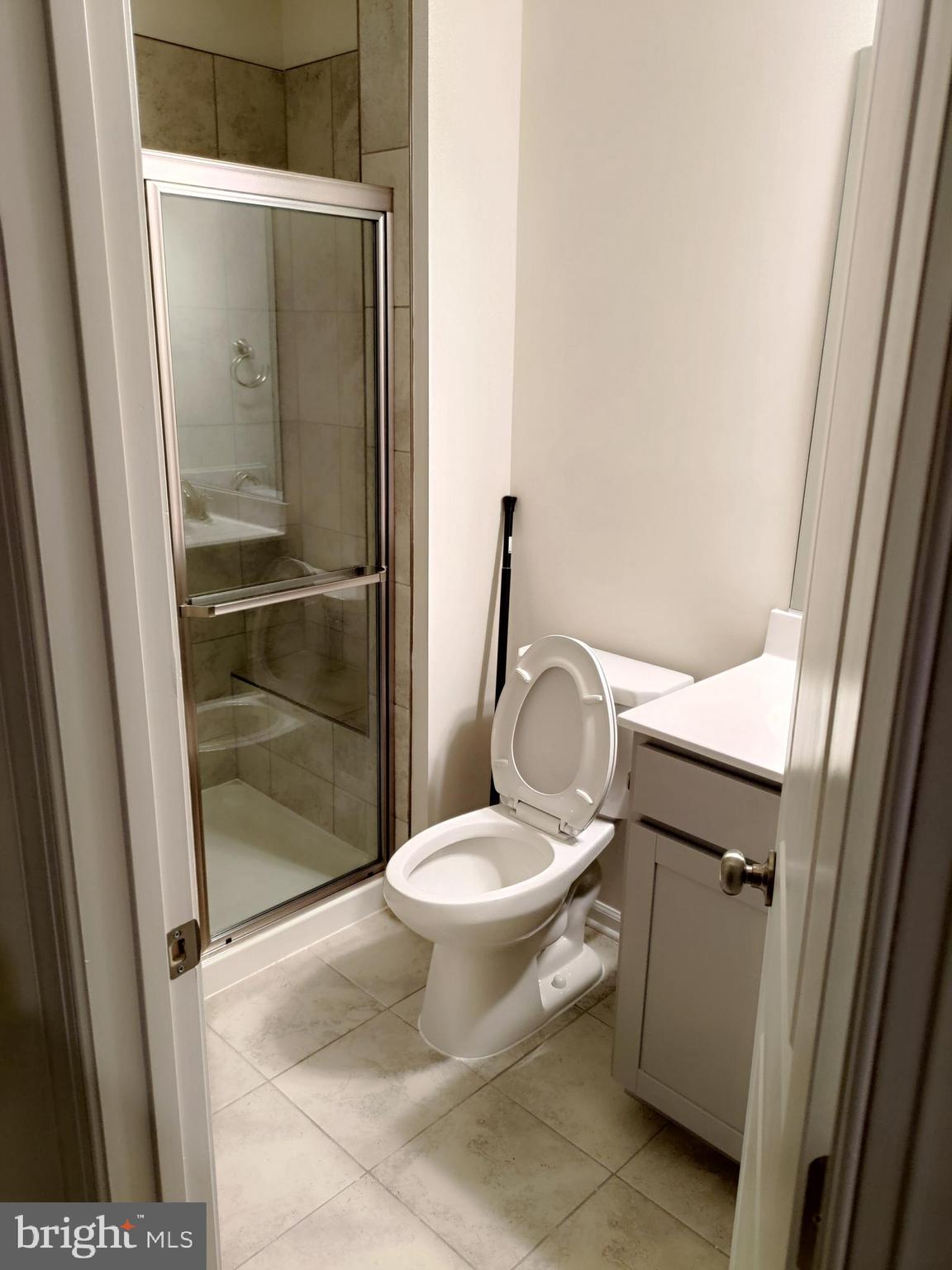 METRO WALK AT MOOREFIELD STATION - Residential Lease