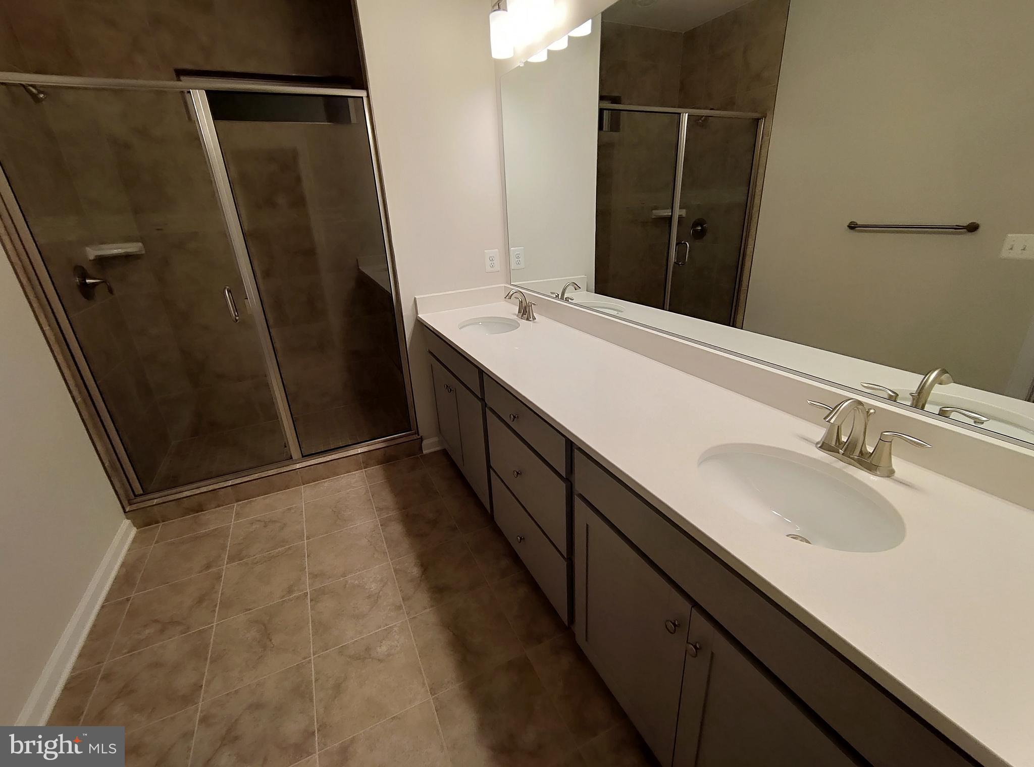 METRO WALK AT MOOREFIELD STATION - Residential Lease