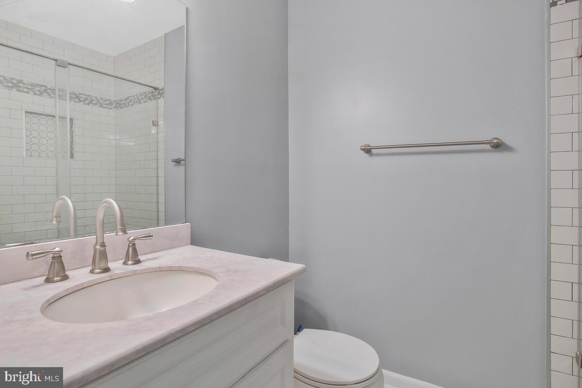 TWELVE TREES - Residential