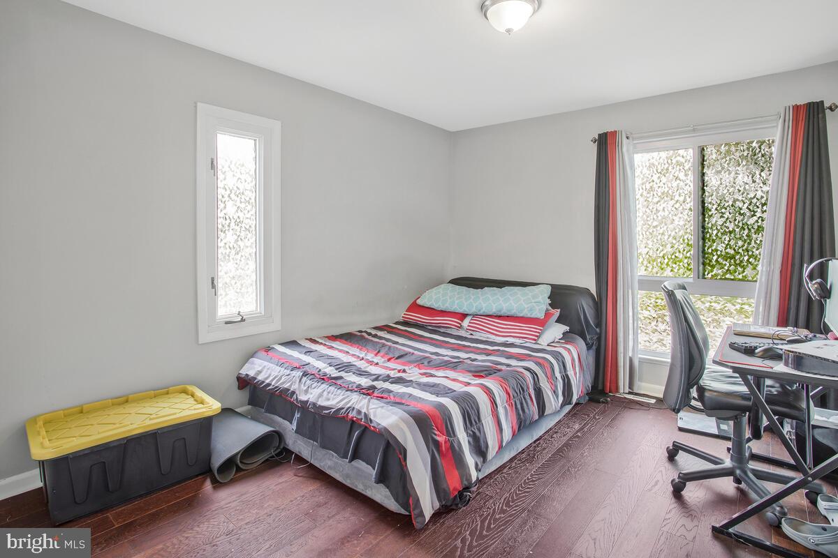 TWELVE TREES - Residential