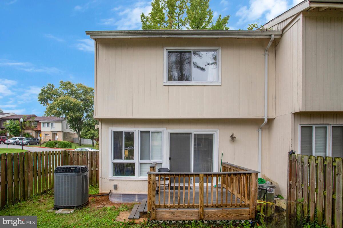 TWELVE TREES - Residential