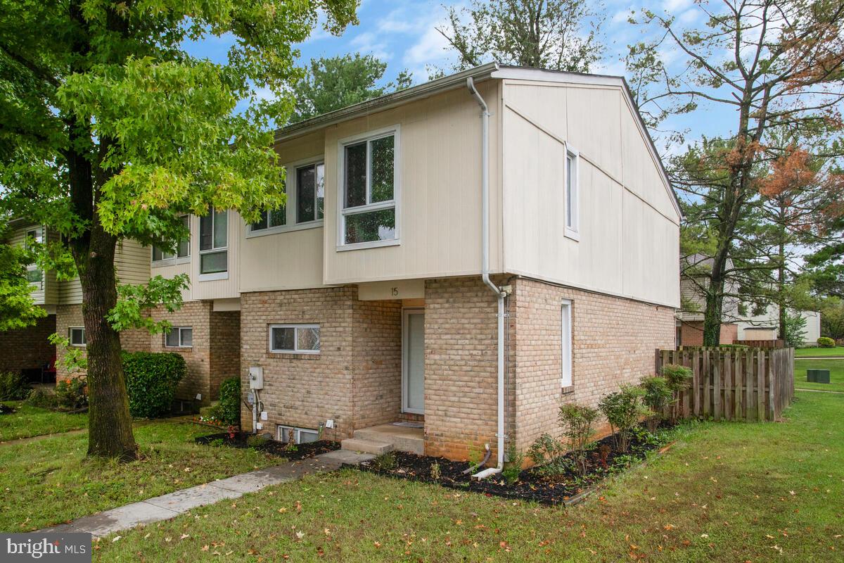 TWELVE TREES - Residential