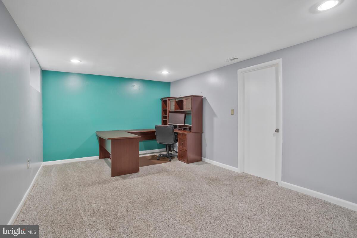 TWELVE TREES - Residential