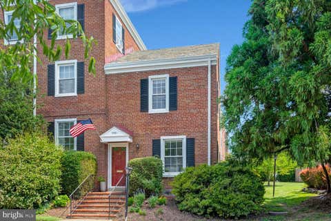Photo of 2921 S Buchanan Street, ARLINGTON, VA 22206 (MLS # VAAR2077820)