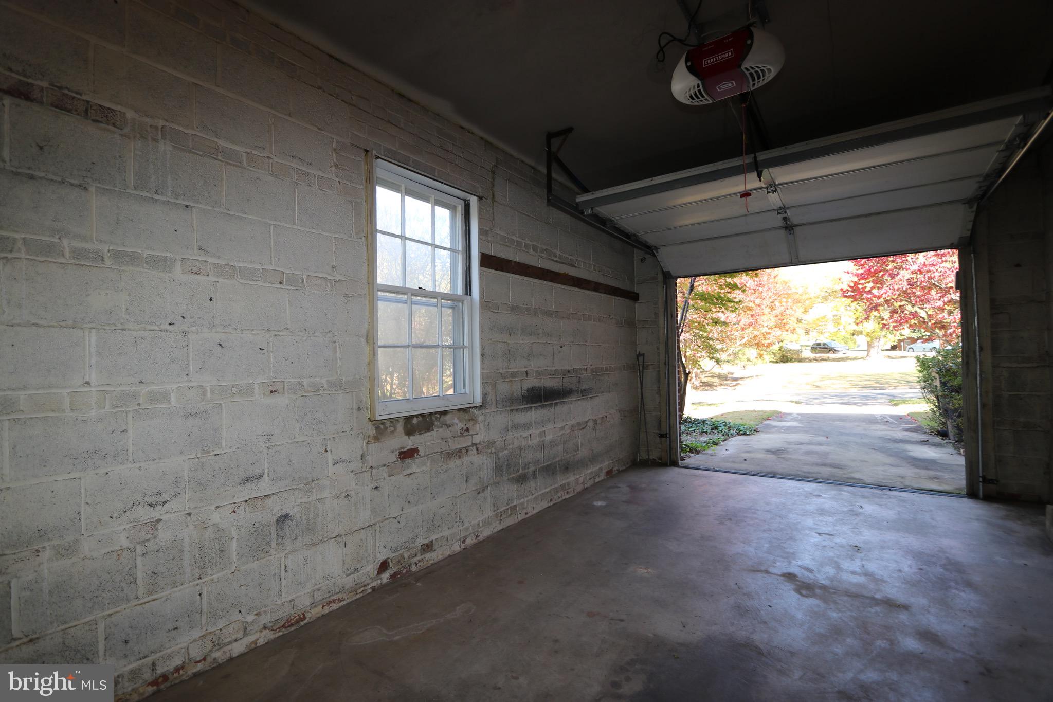 STRATFORD HILLS - Residential