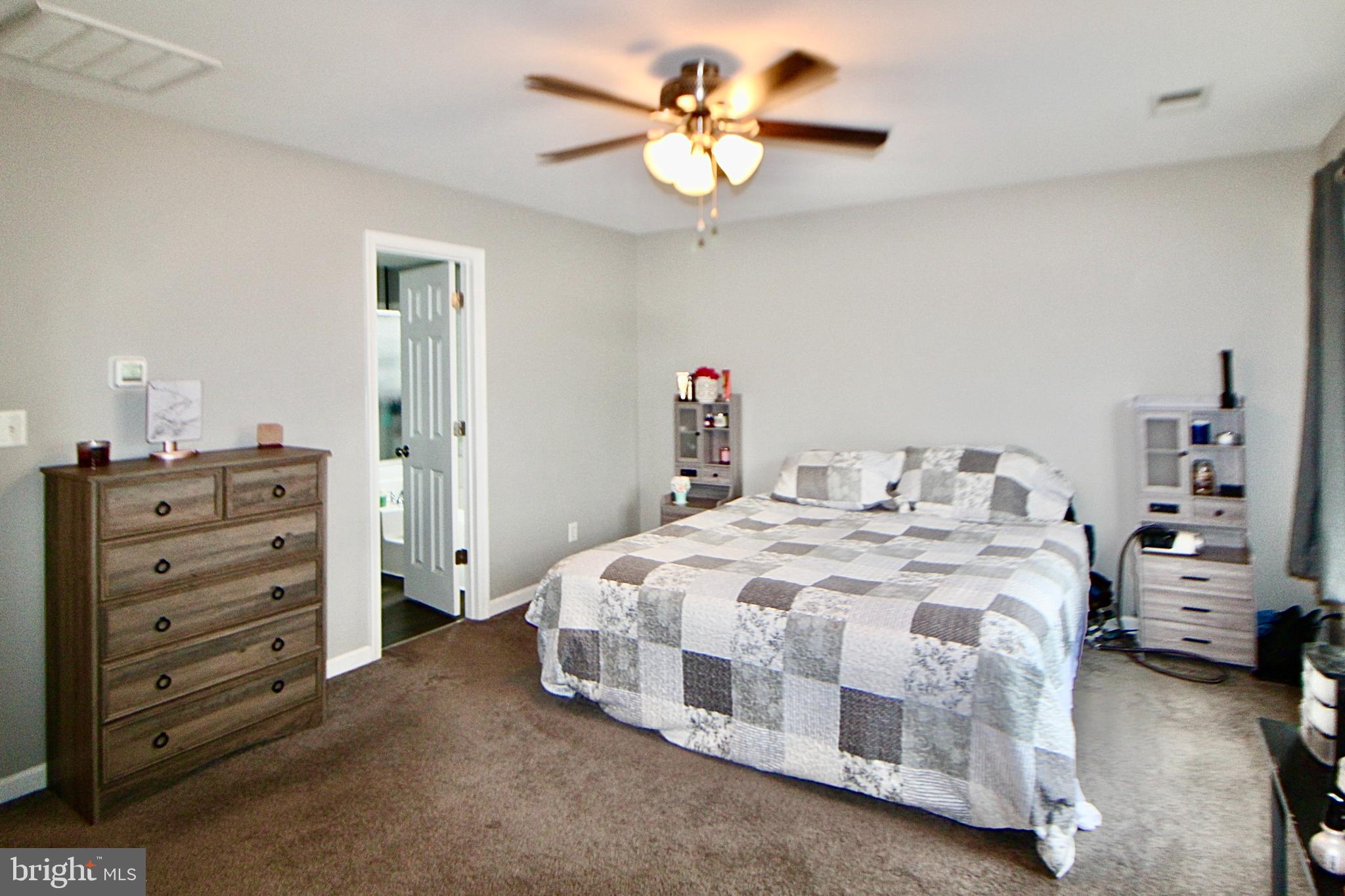 MILLS FARM - Residential