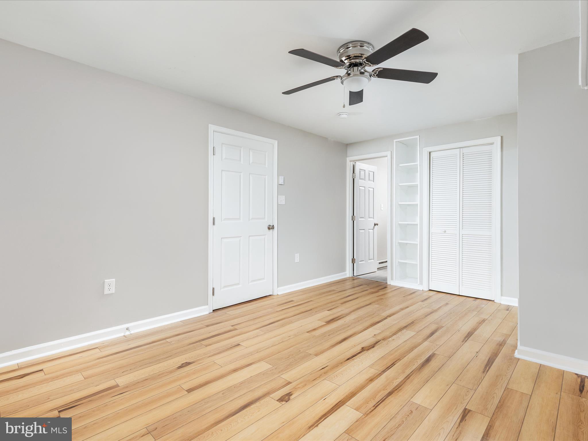 DAVIS STRASBURG - Residential Lease