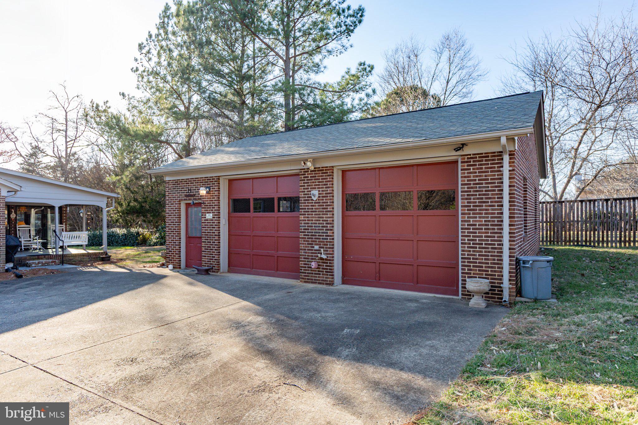 LAKE ACRES - Residential