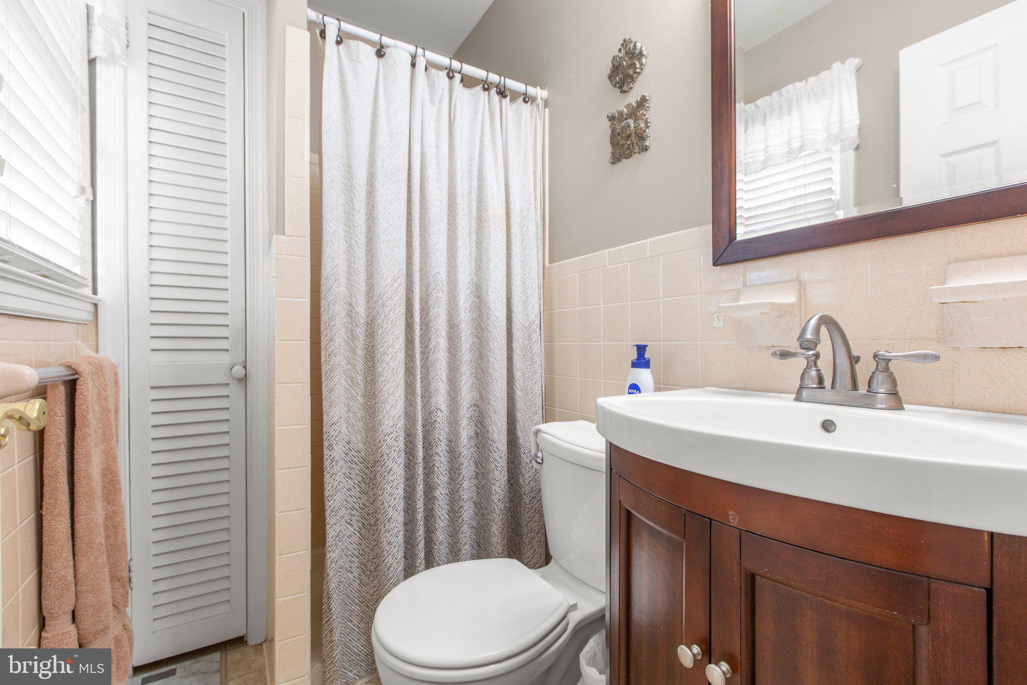 LAKE ACRES - Residential