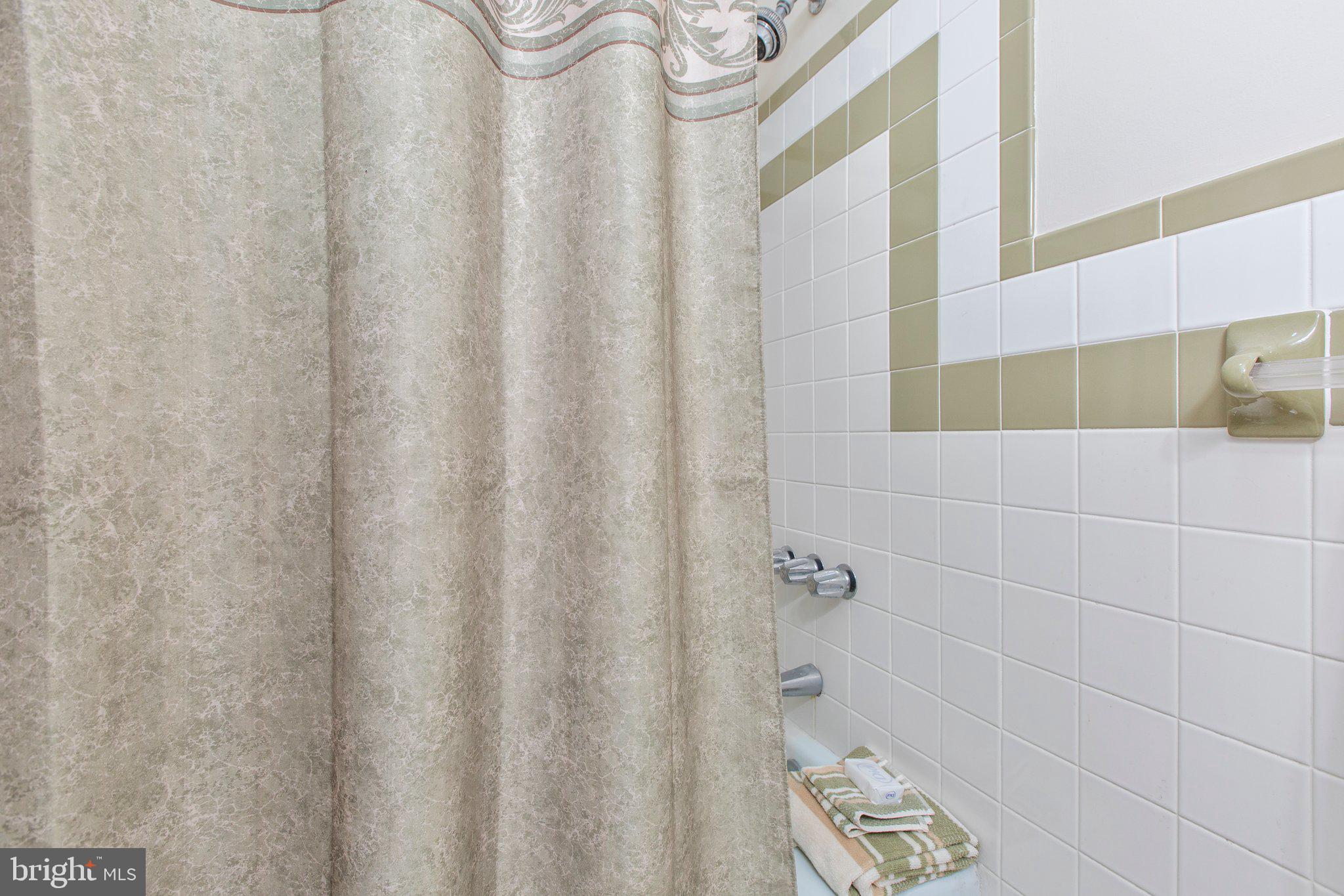 LAKE ACRES - Residential