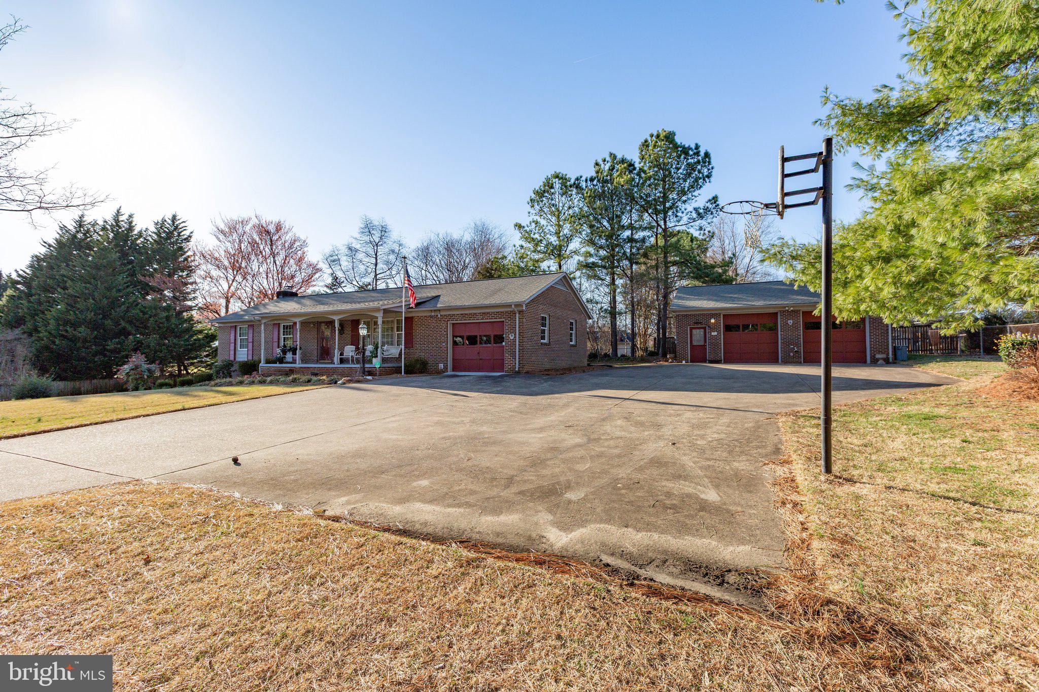 LAKE ACRES - Residential