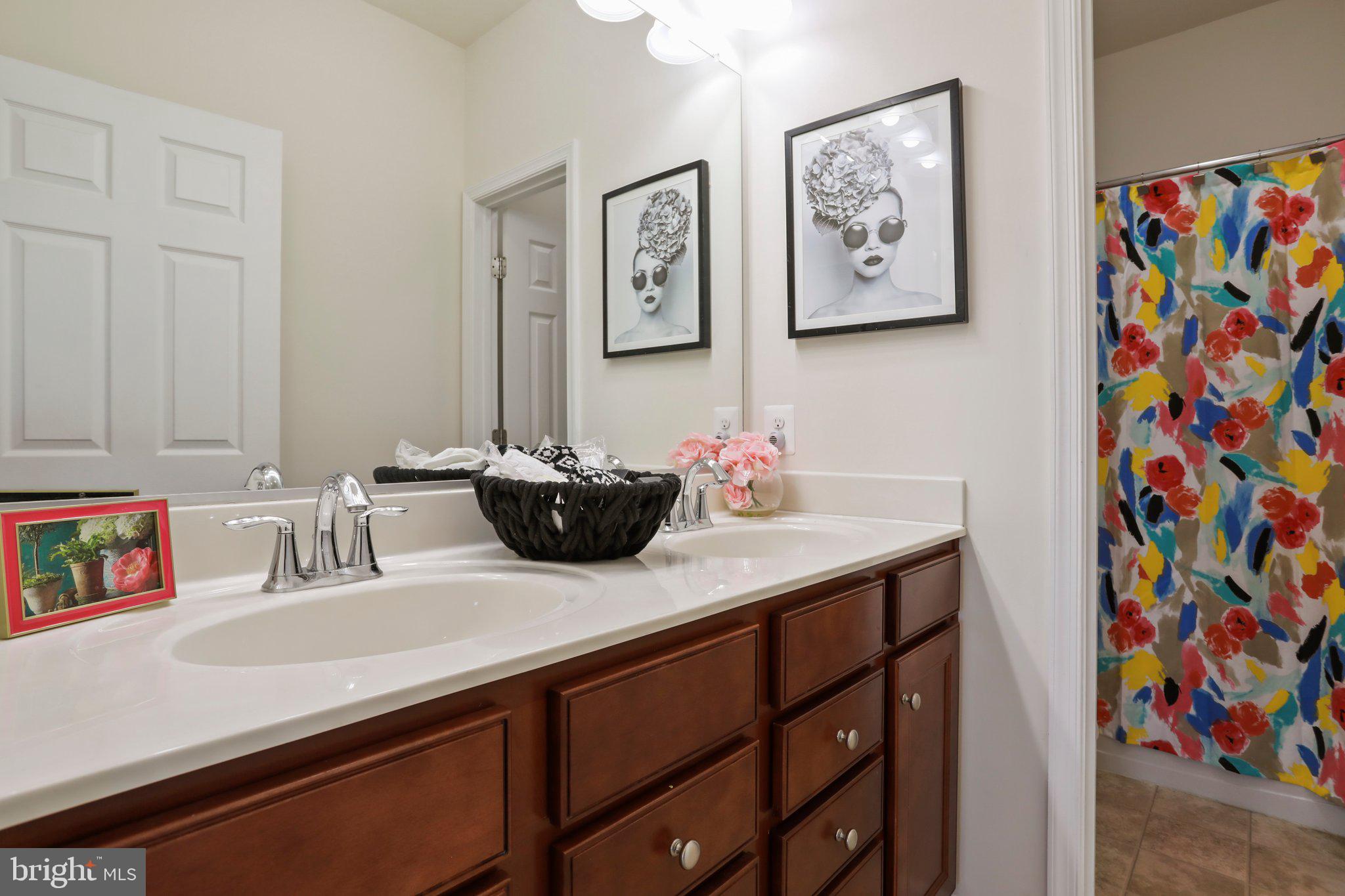 HUNTFIELD - Residential