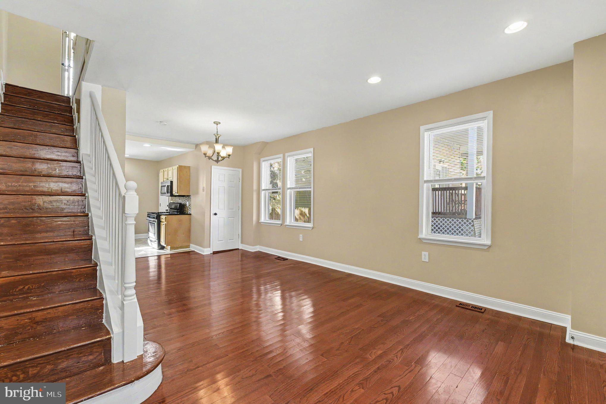537 BENNINGHAUS ROAD