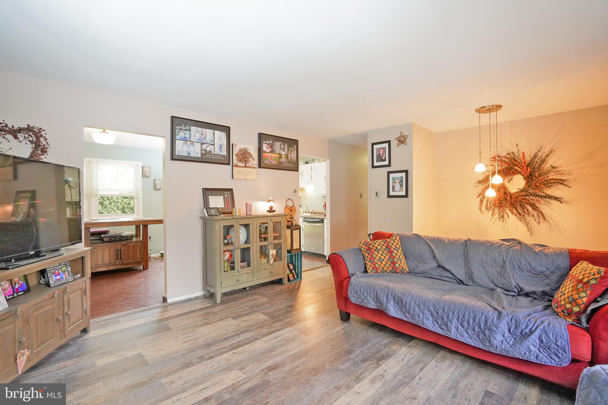 FOREST HILLS - Residential