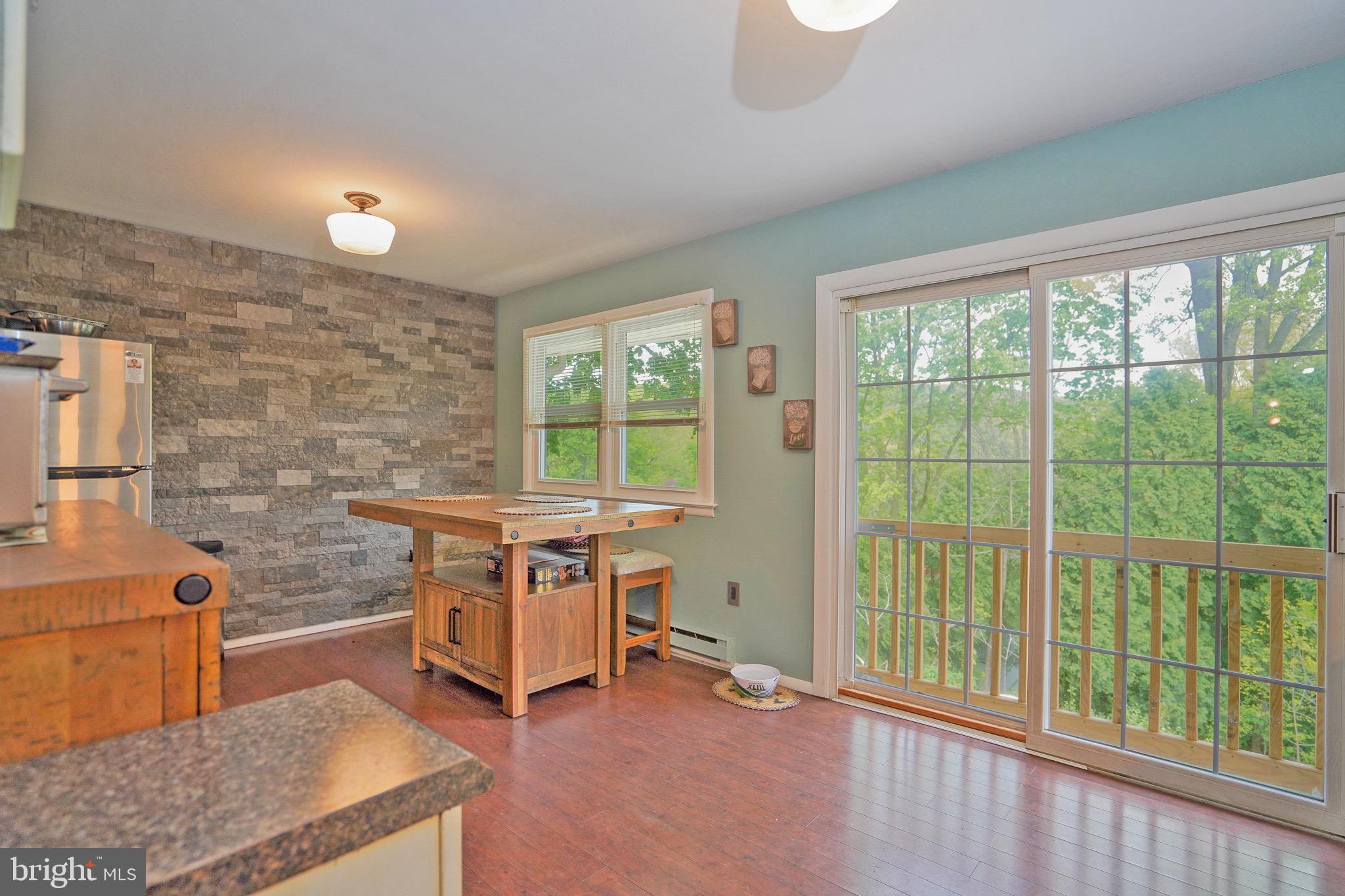 FOREST HILLS - Residential