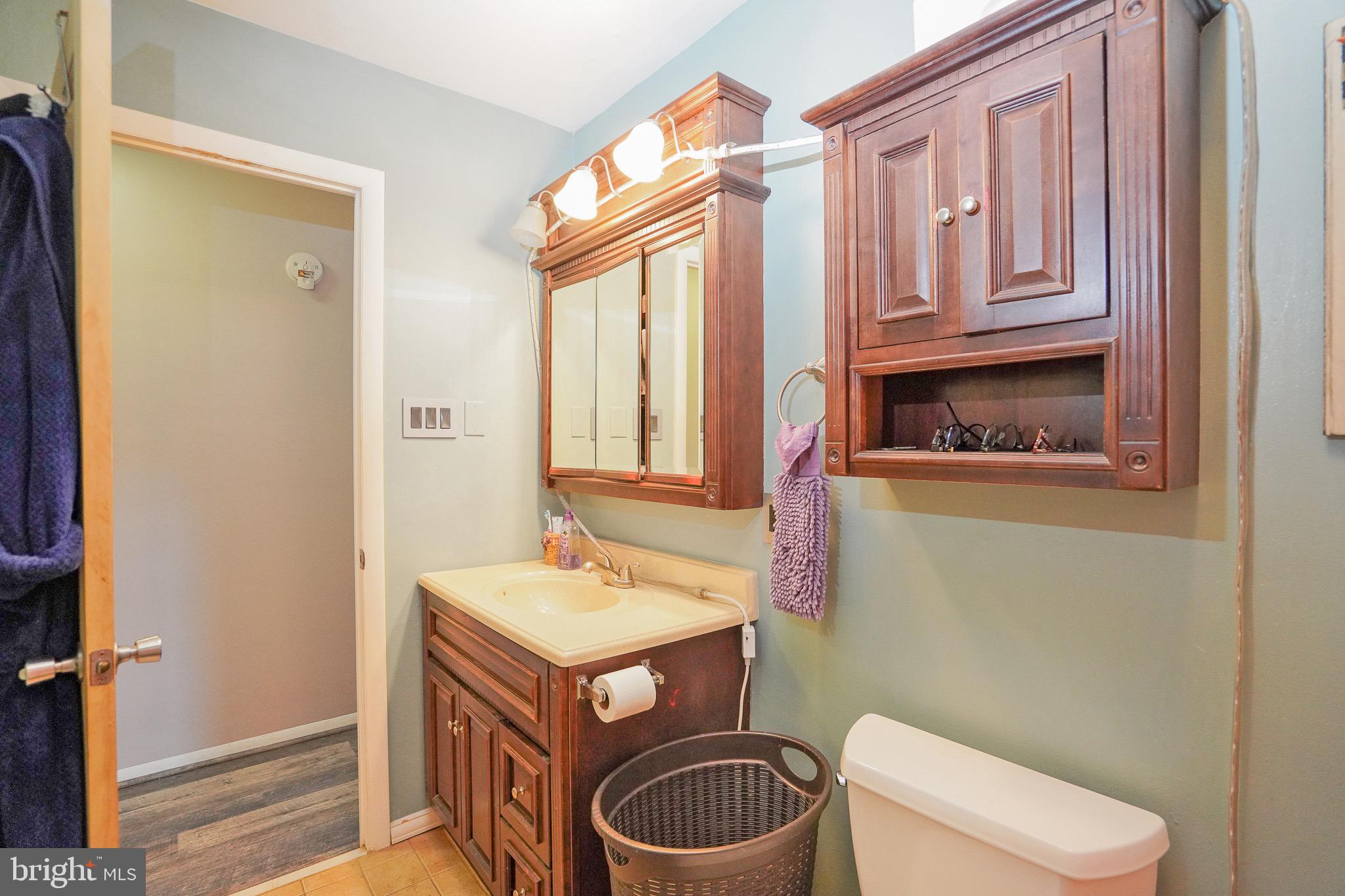 FOREST HILLS - Residential