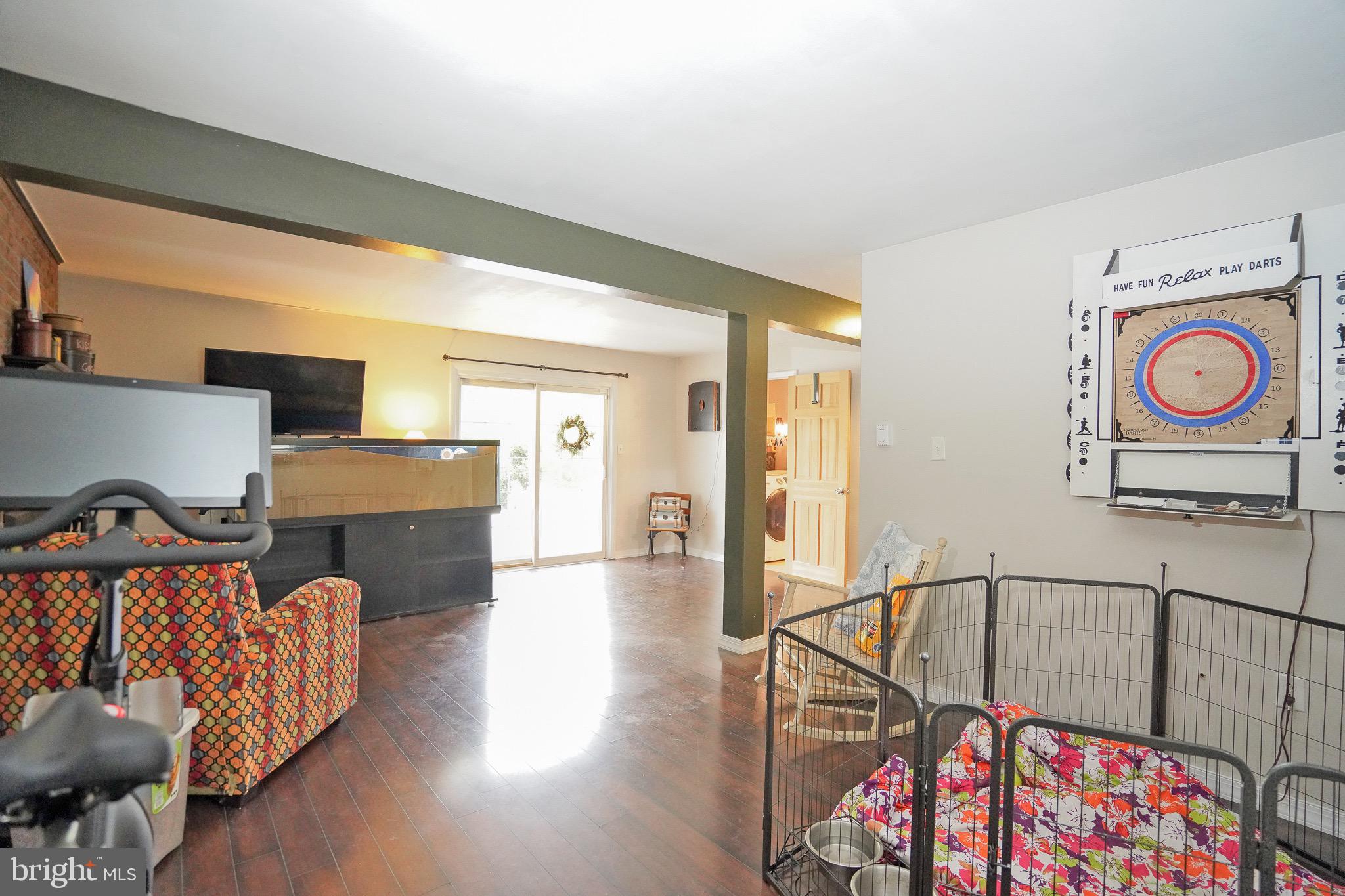 FOREST HILLS - Residential