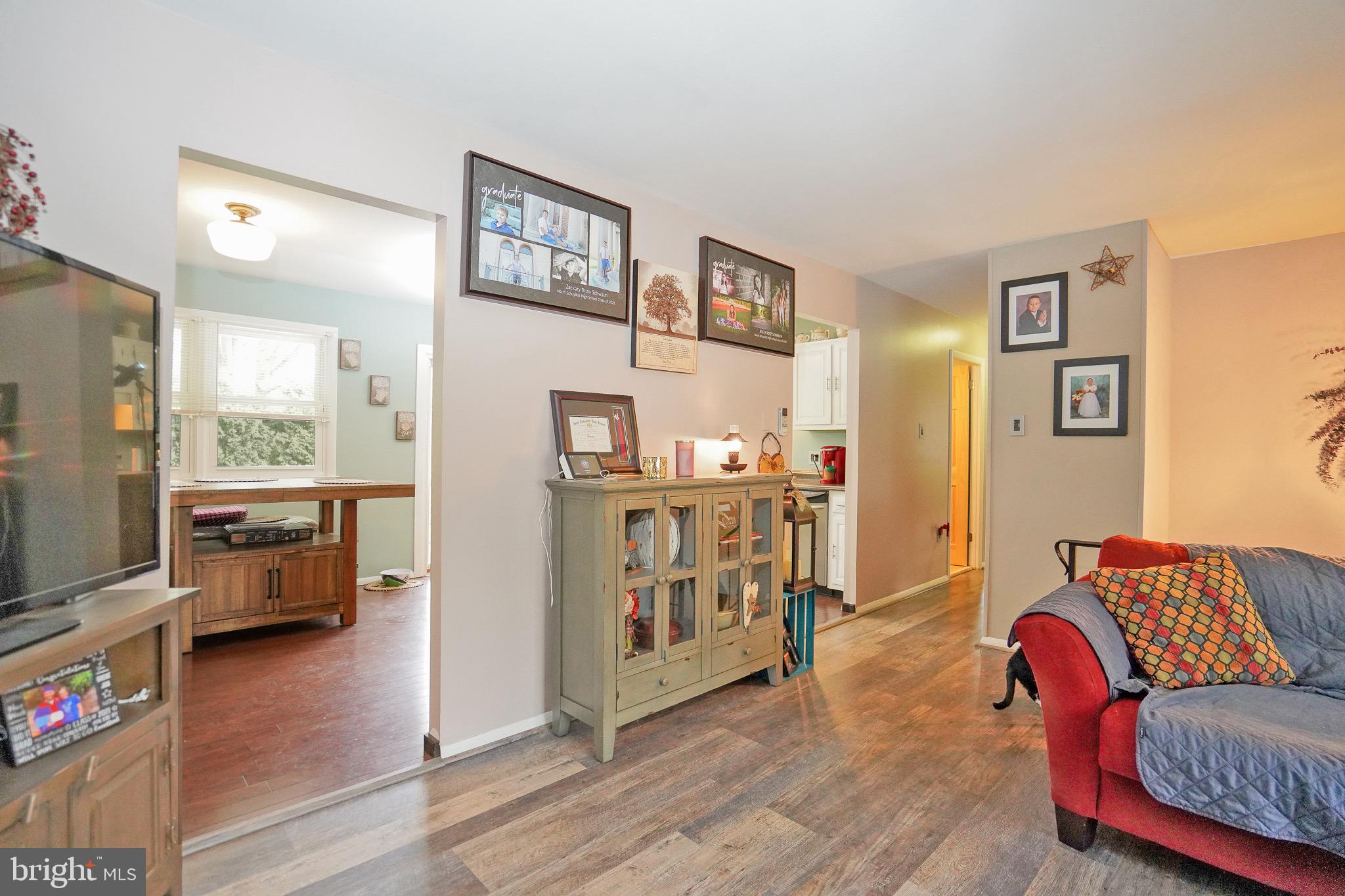 FOREST HILLS - Residential