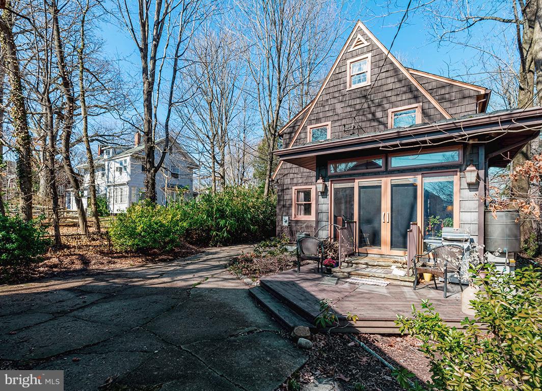 BELVEDERE SQUARE - Residential