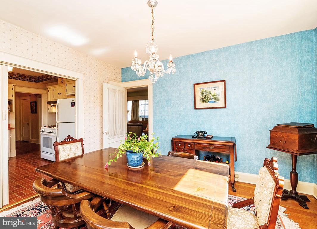 BELVEDERE SQUARE - Residential