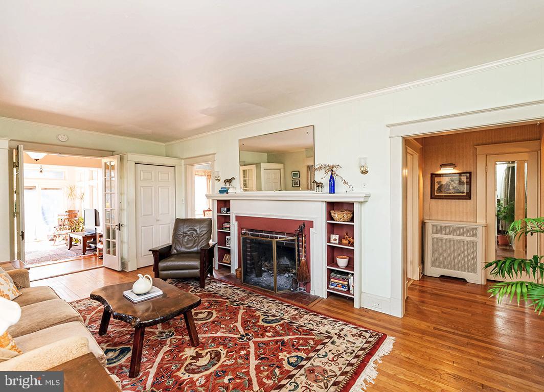 BELVEDERE SQUARE - Residential