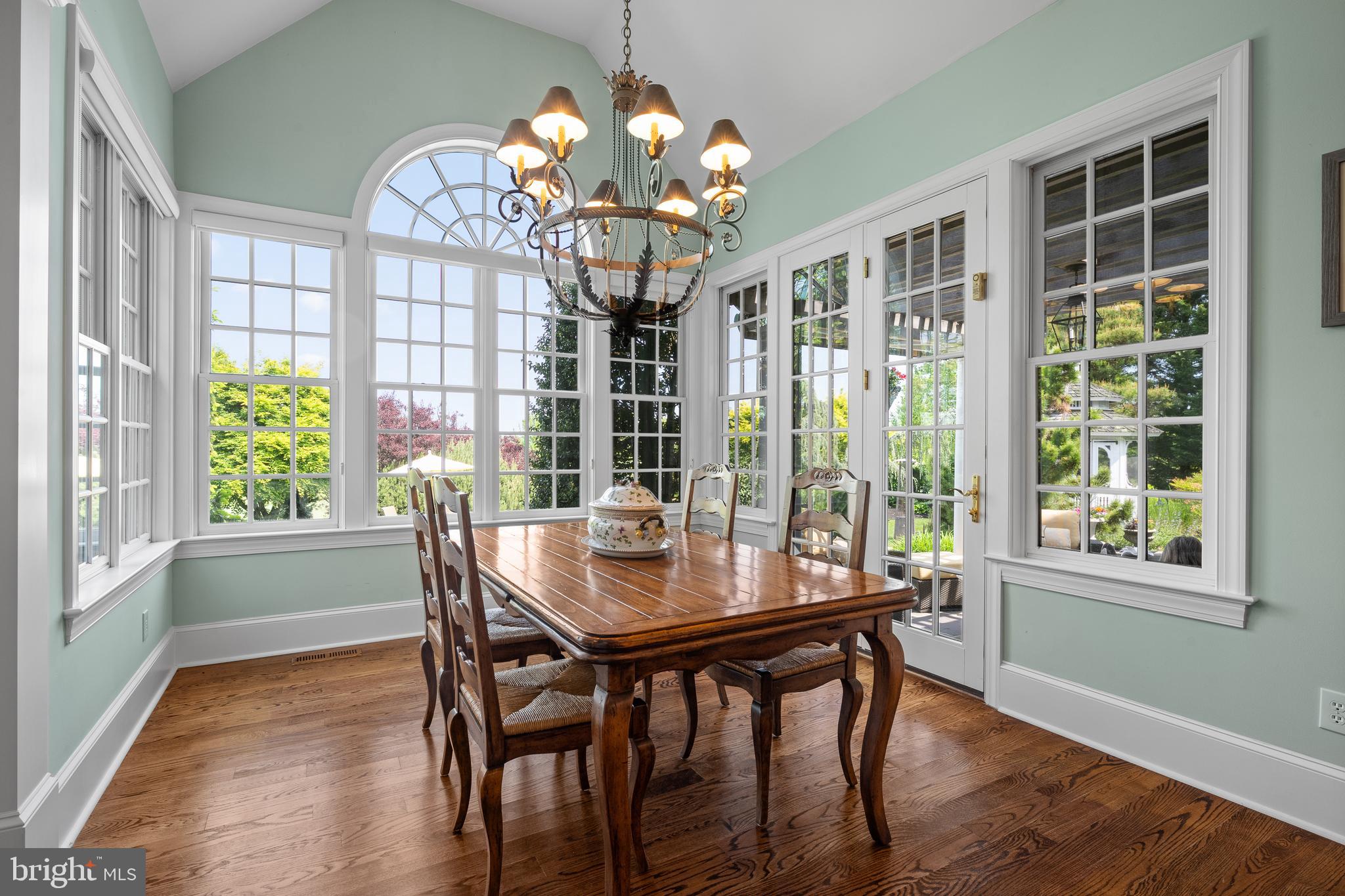 APPLEBROOK - Residential