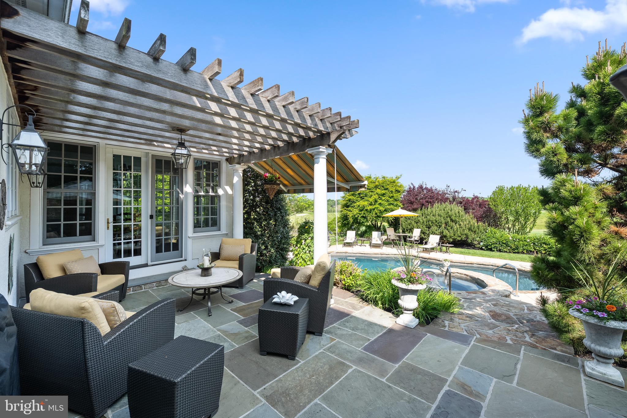 APPLEBROOK - Residential