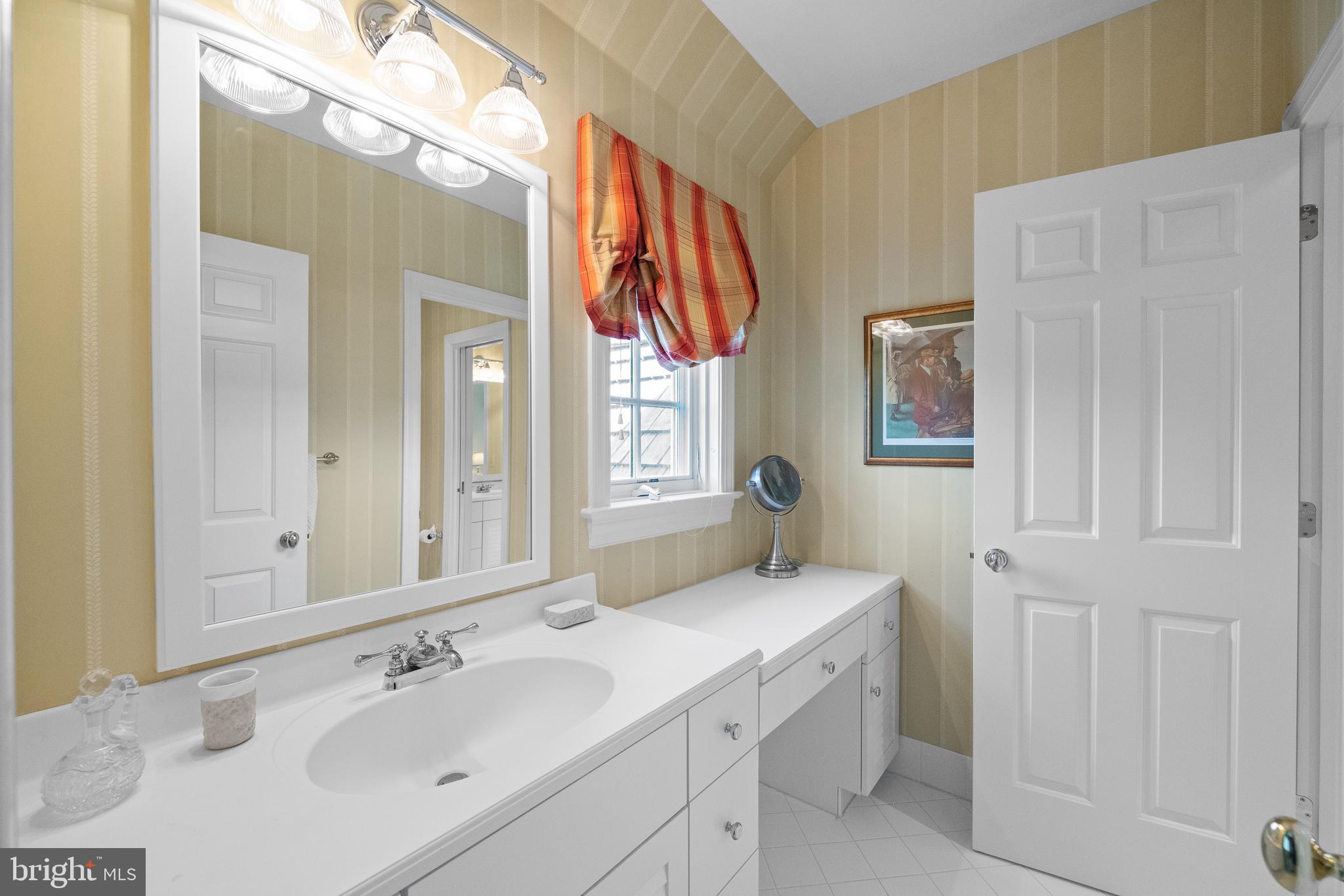 APPLEBROOK - Residential