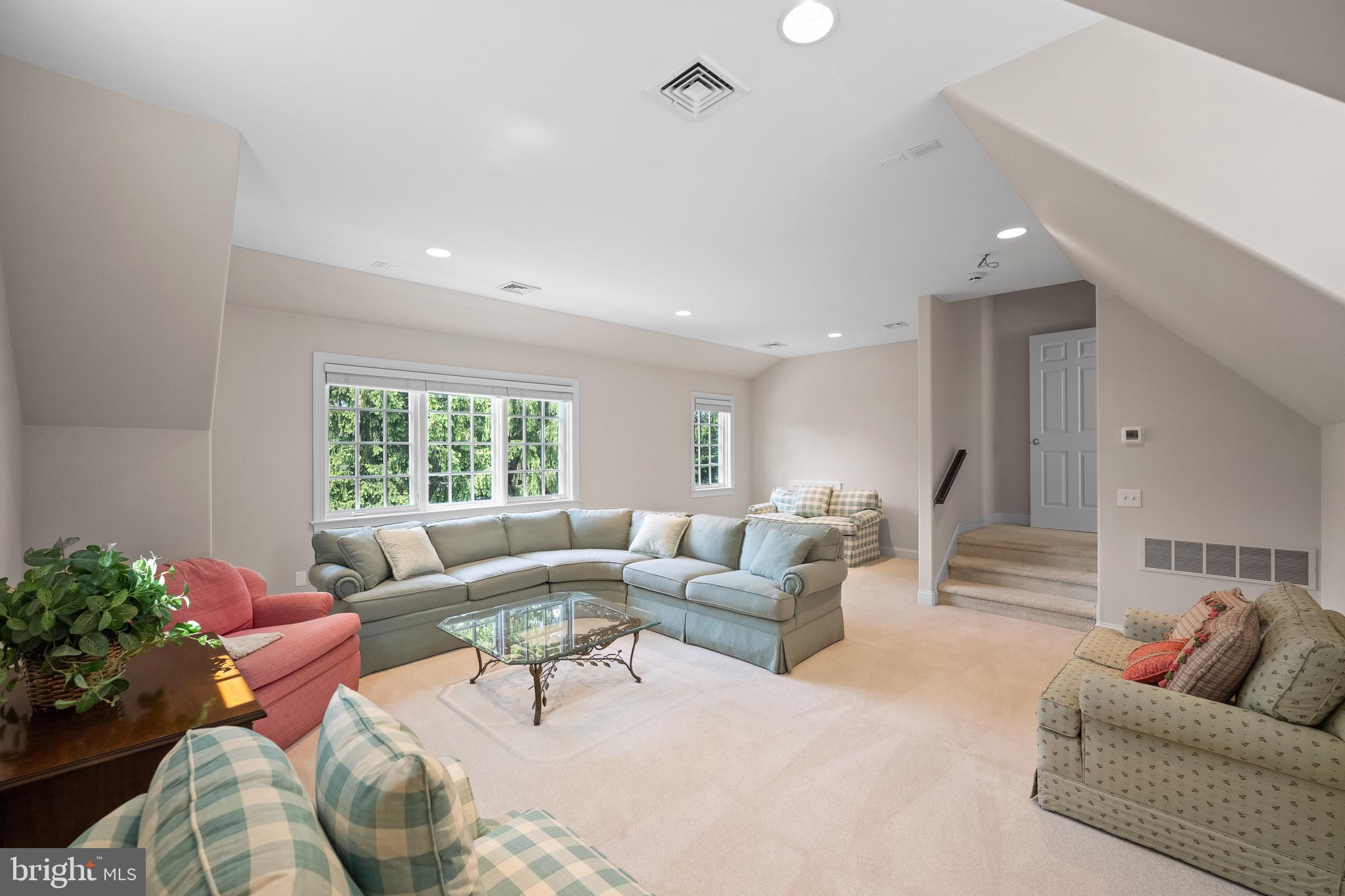 APPLEBROOK - Residential