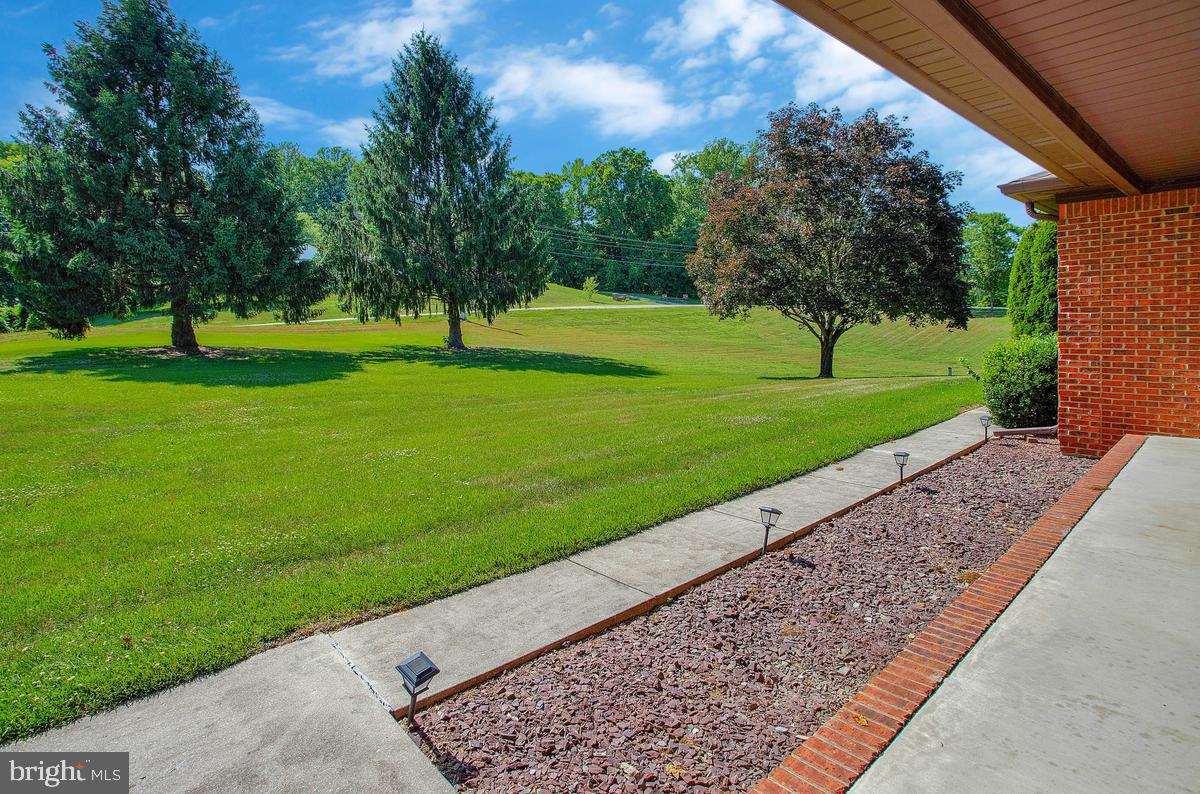 1960 OWENSVILLE COURT