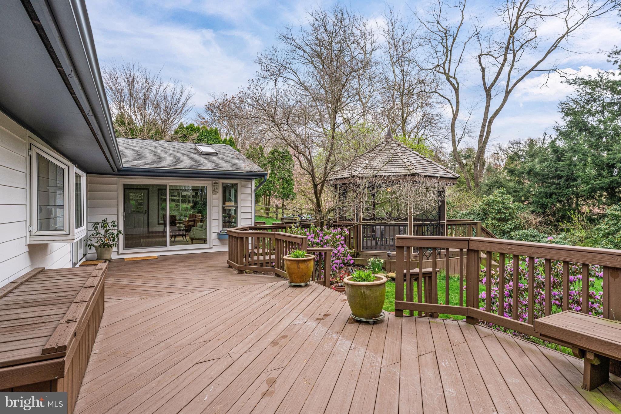 RADNOR CHASE - Residential